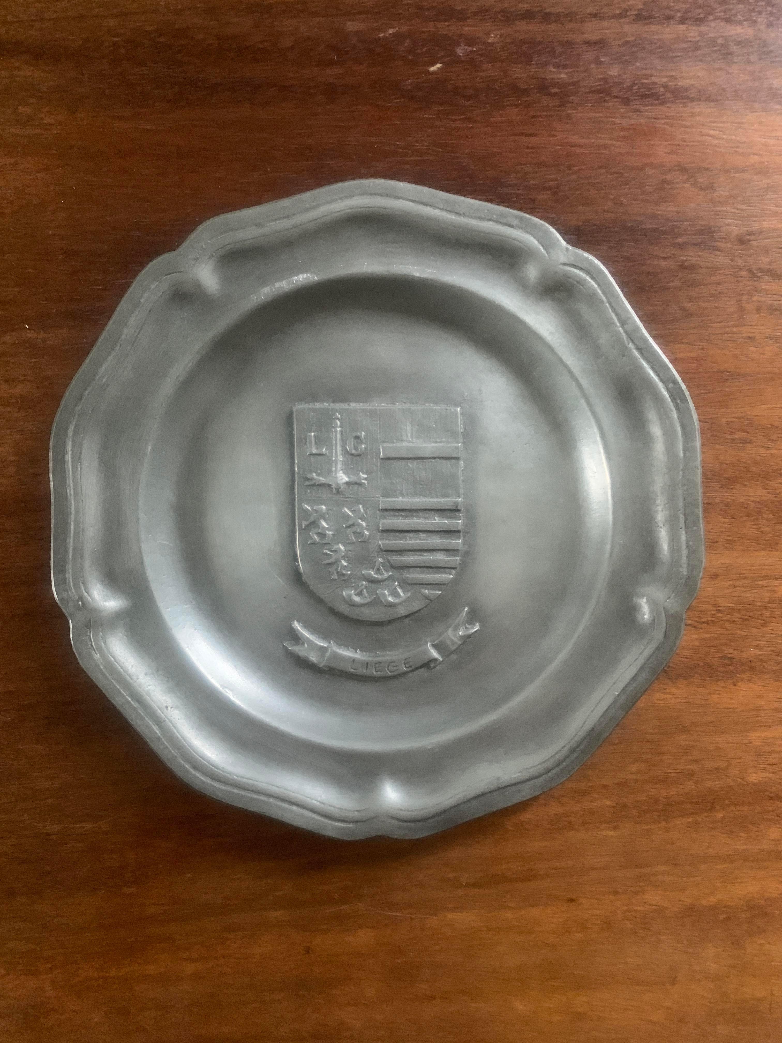 Vintage Belgian Pewter Wall Plate From Liege For Sale 5