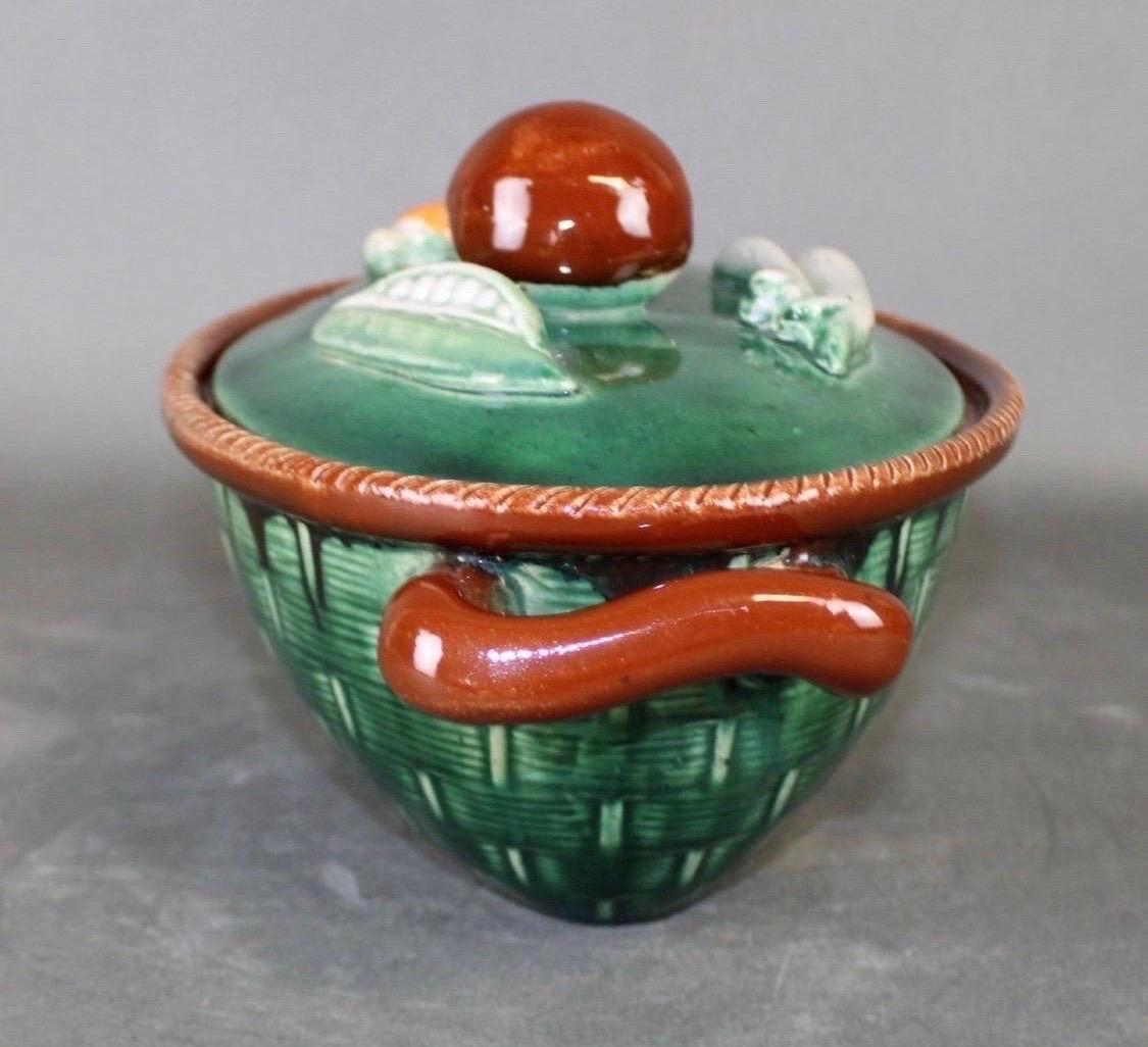 Cazuela de cerámica con tapa de mayólica belga vintage  - Motivo seta Cerámico en venta