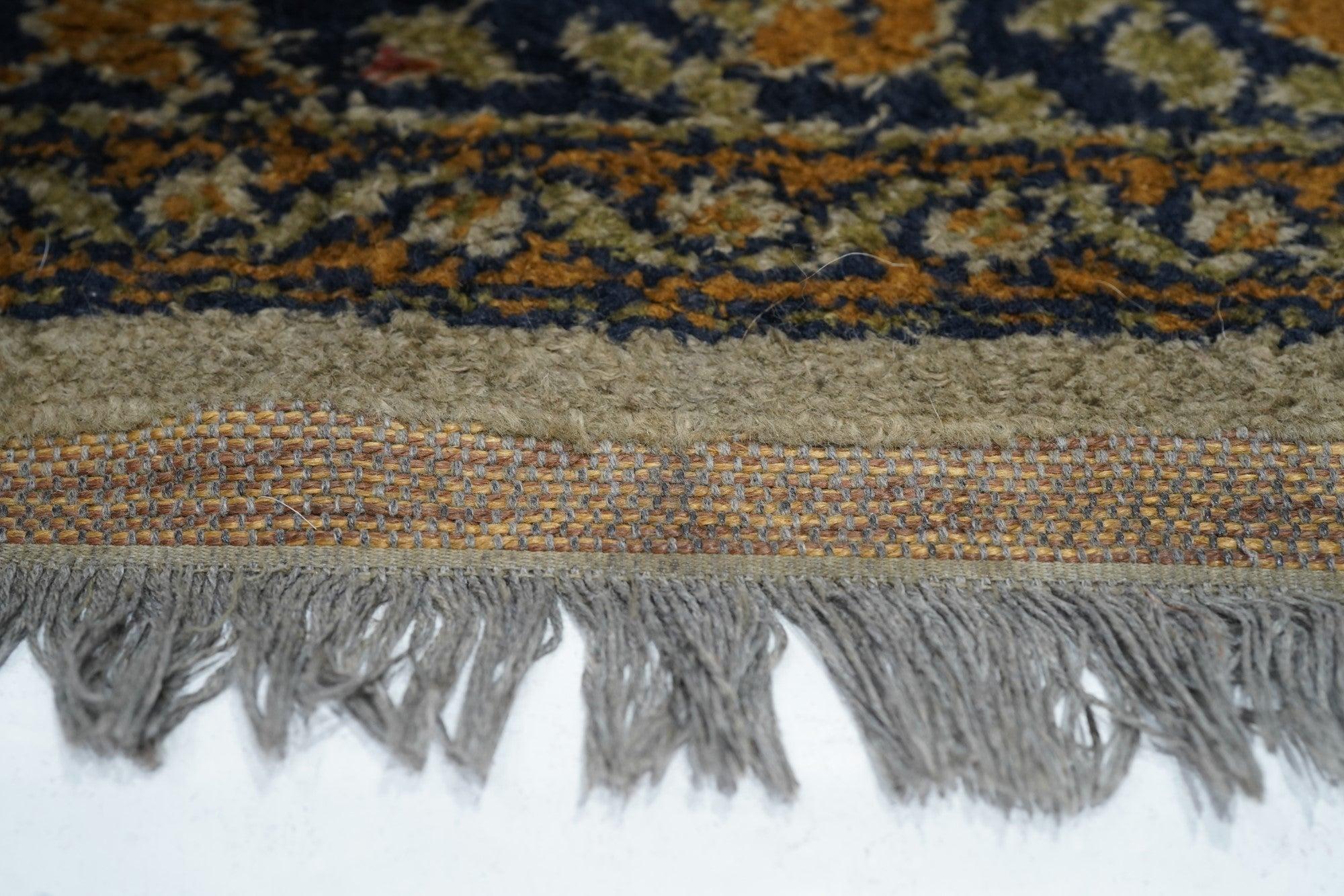 XX secolo Tappeto Vintage By 3'1'' x 4'2'' in vendita