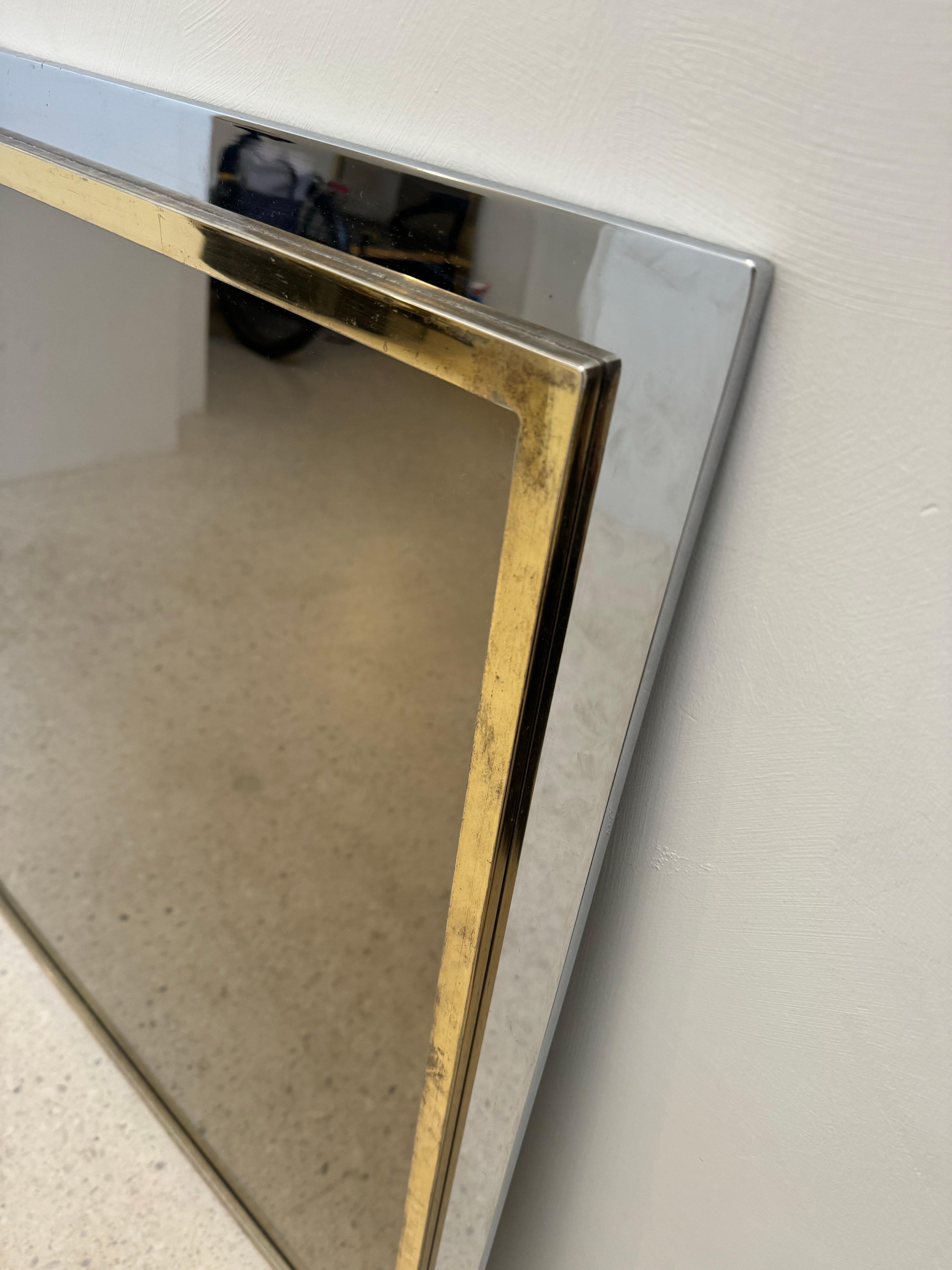 Hollywood Regency Miroir chromé Belgo avec cadre en laiton et chrome, 1970 en vente