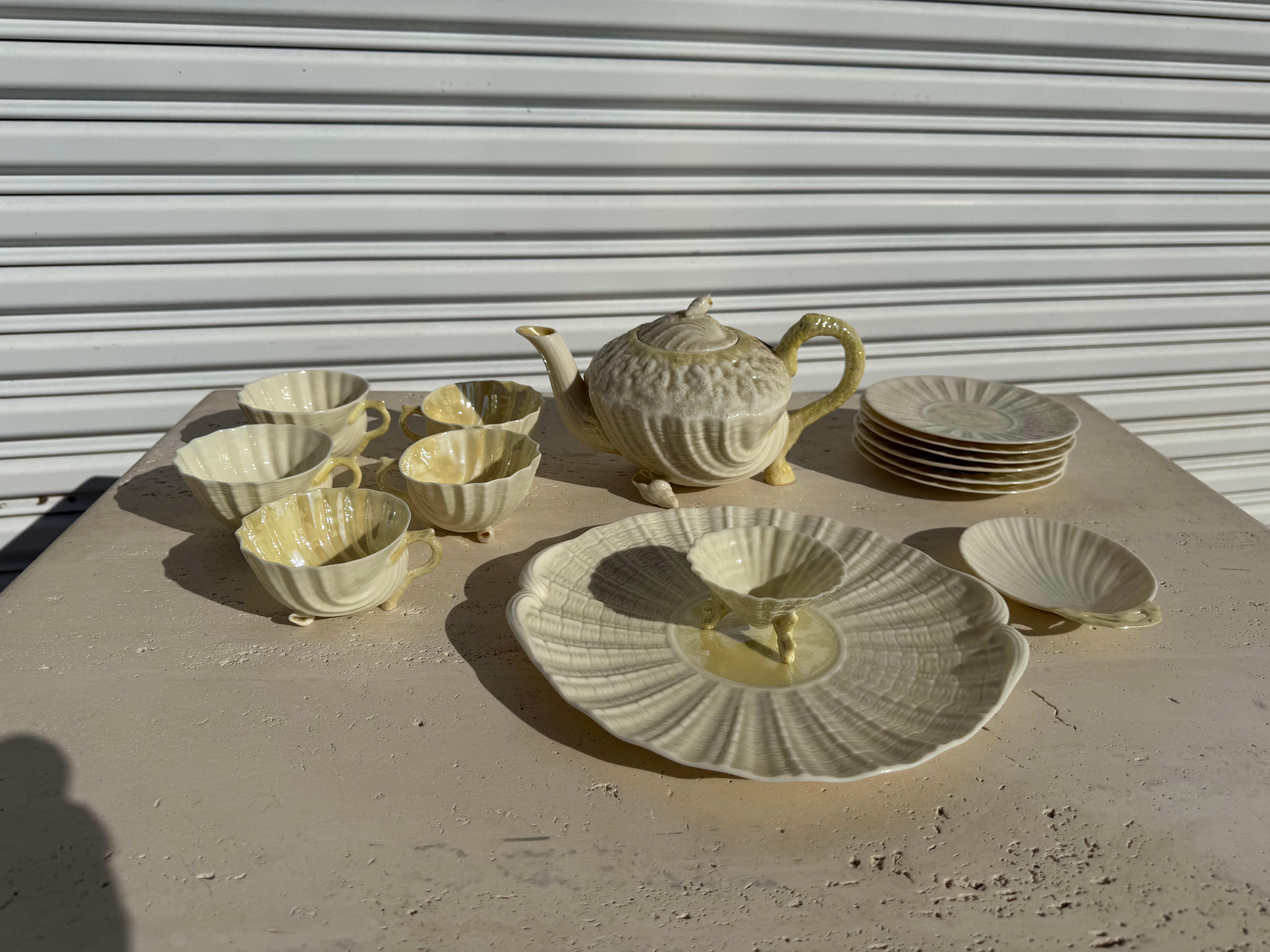 irlandais Service à thé vintage Belleek 15 pièces NEPTUNE en vente