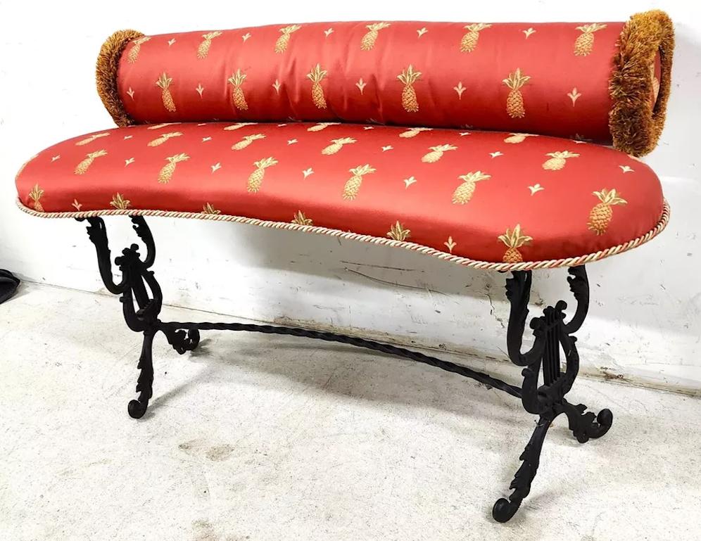 Banc vintage ananas de lyre Bon état - En vente à Lake Worth, FL