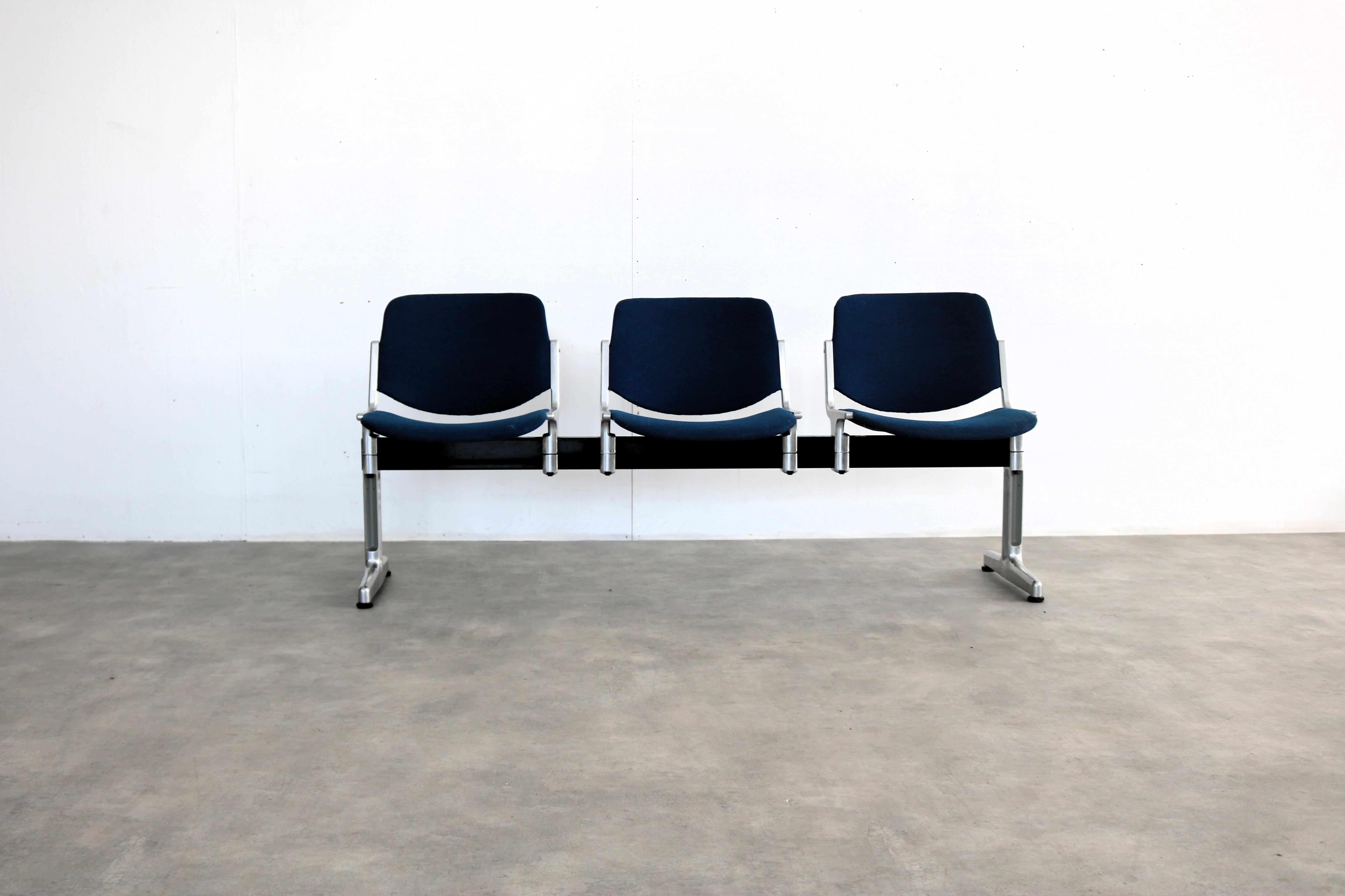 Vintage bench  waiting room bench  1970s  Castelli For Sale 4