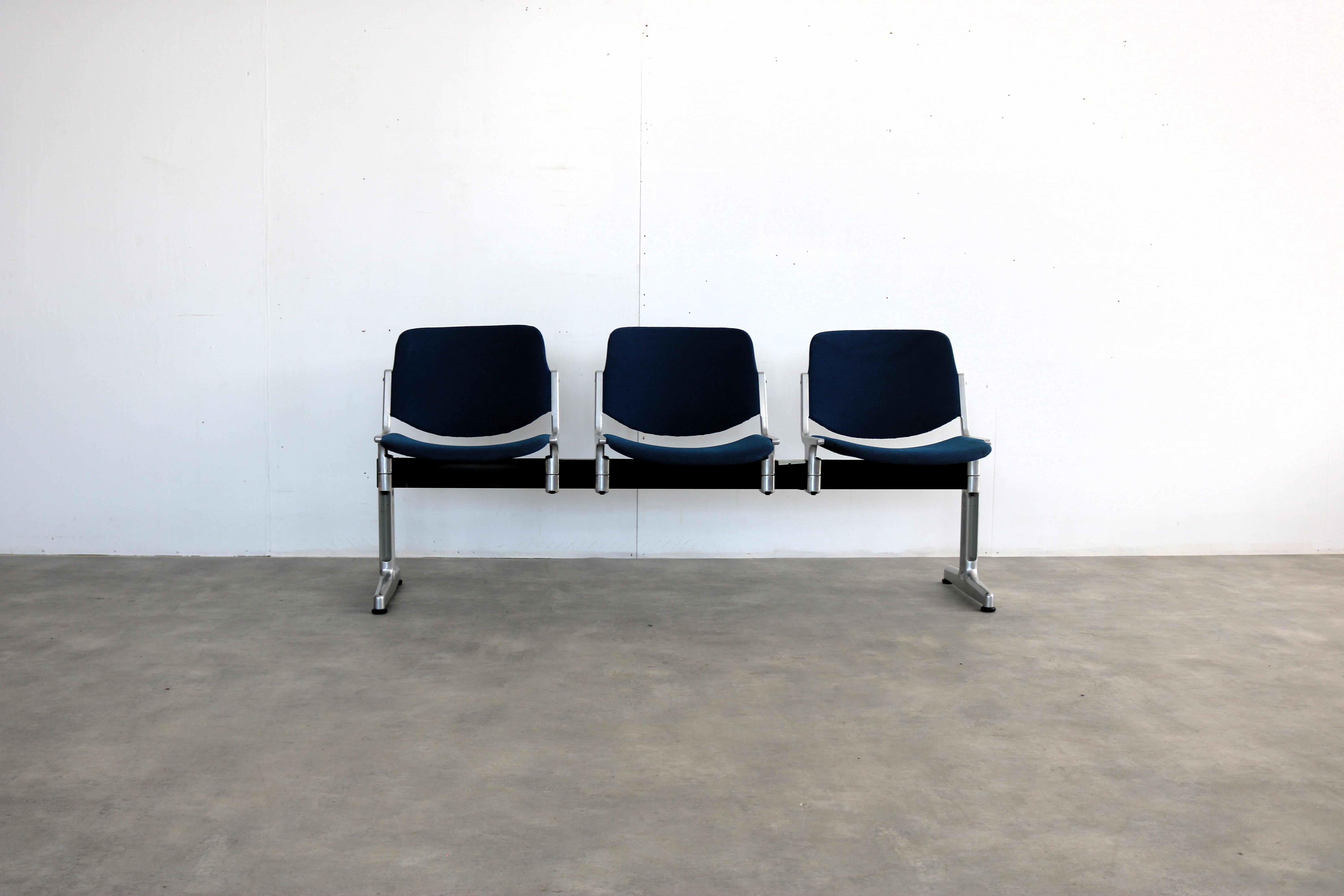 
Vintage bench  waiting room bench  1970s  Castelli

Period  1970s
Design  Giancarlo Piretti  Castelli  Italy
Condition  Good with signs of wear  Scratches; Discoloration; Wear;
Size  75.5 x 170 x 55 cm (H x W x D) Seat height 46 cm

Details 