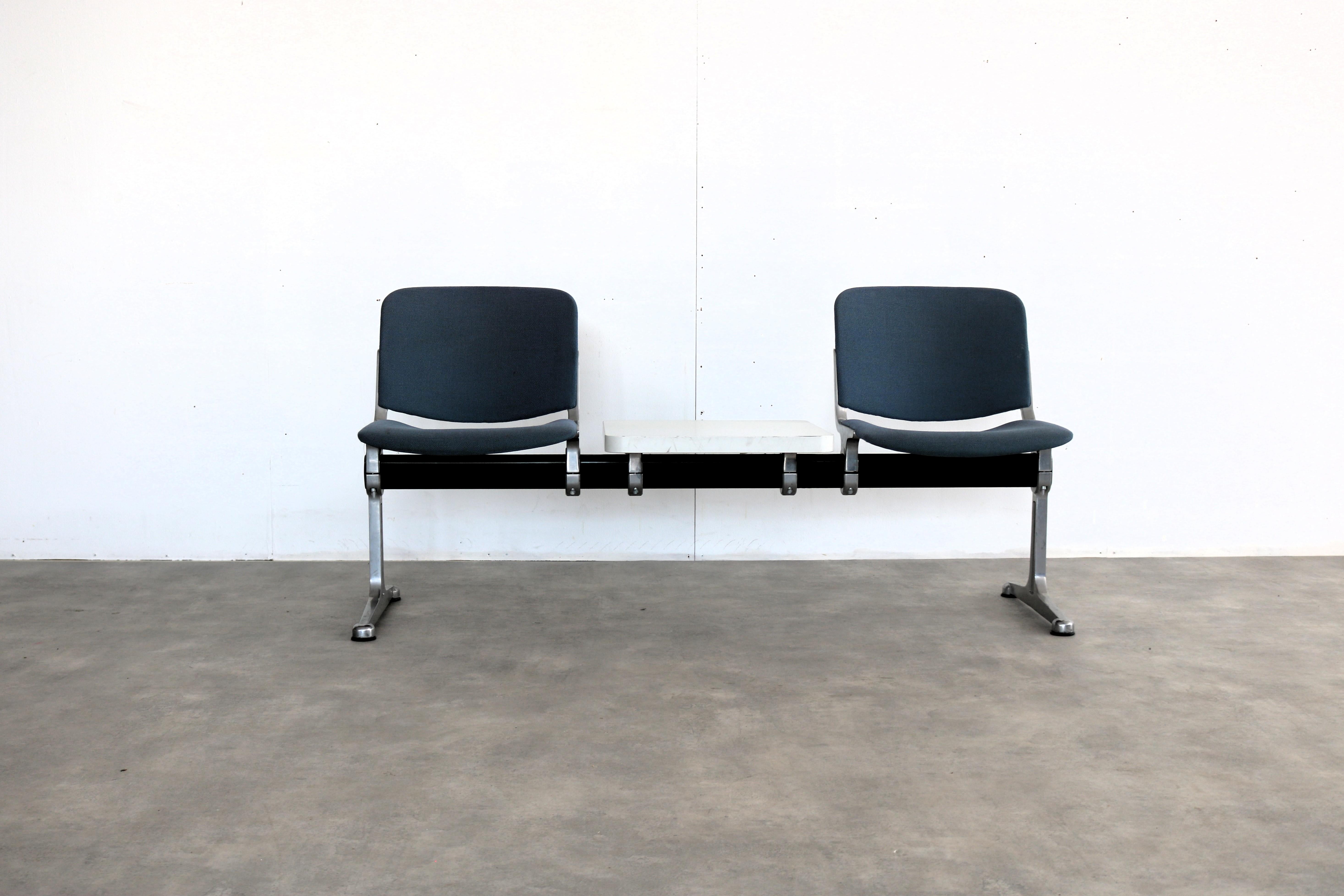 Vintage bench  waiting room bench with table  1970s

Period  1970s
Design  Style by Giancarlo Piretti  Castelli  Italy
Condition  Good with signs of wear  Scratches; Discoloration; Wear;
Size  78 x 160 x 58 cm (H x W x D) Seat height 46 cm

Details 