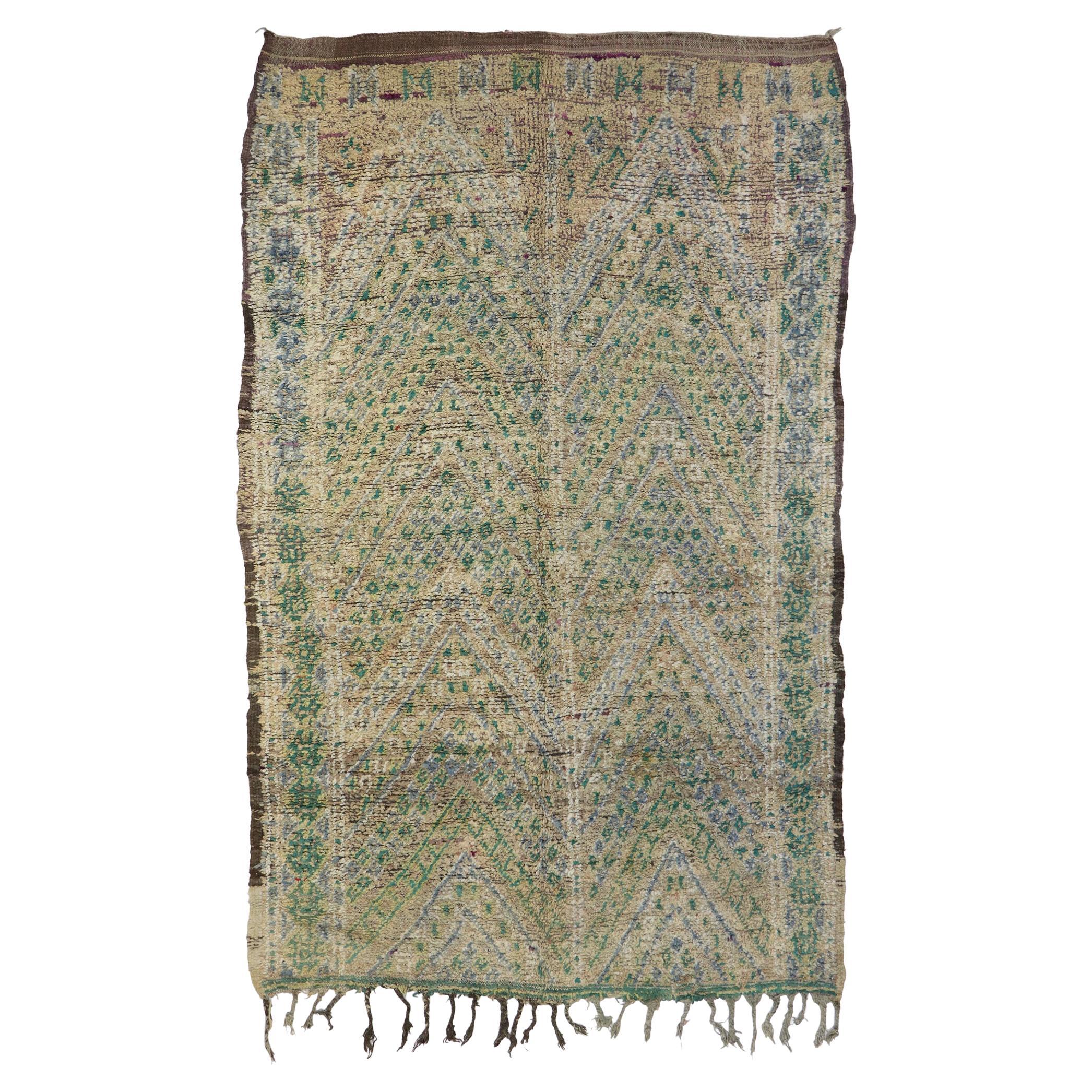 Marokkanischer Beni M'Guild-Teppich im Vintage-Stil, Berberbesatz aus Marokko im Angebot