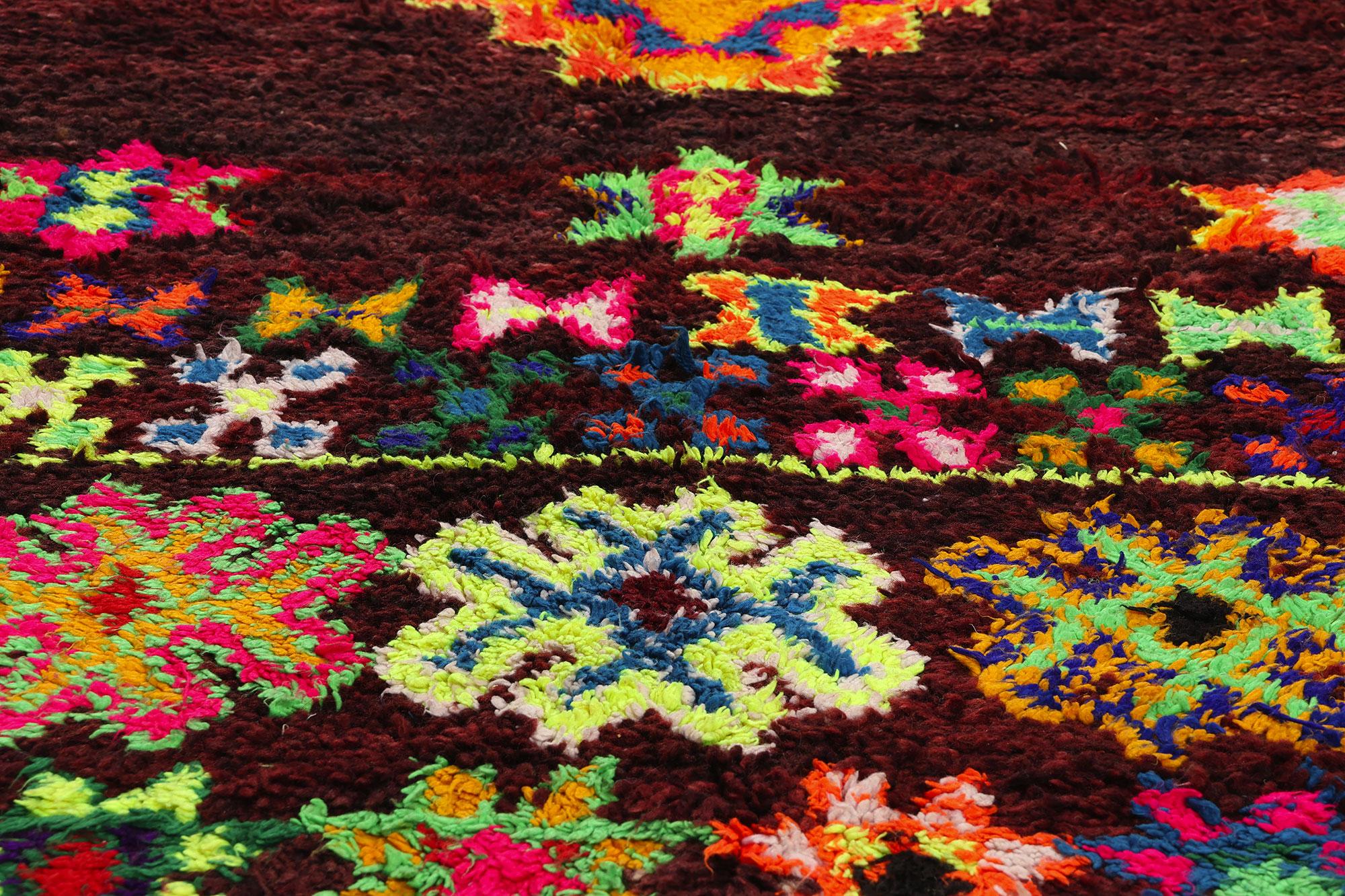 Vintage Beni MGuild Marokkanischer Teppich, kühner Boho-Stil trifft auf Maximalismus im Zustand „Gut“ im Angebot in Dallas, TX