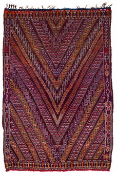 Tappeto antico Beni Mguild in lana marocchina Shag Midcentury Vintage Chevron Area Rug