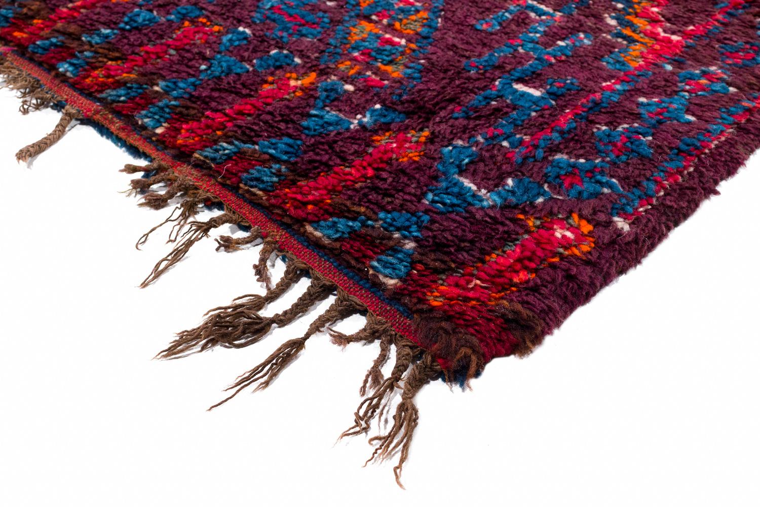 Mid-20th Century Antique Beni Mguild Moroccan Wool Shag Midcentury Vintage Chevron Area Rug For Sale