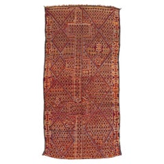 Tappeto marocchino vintage Beni MGuild, irresistibilmente chic e sofisticatamente Boho