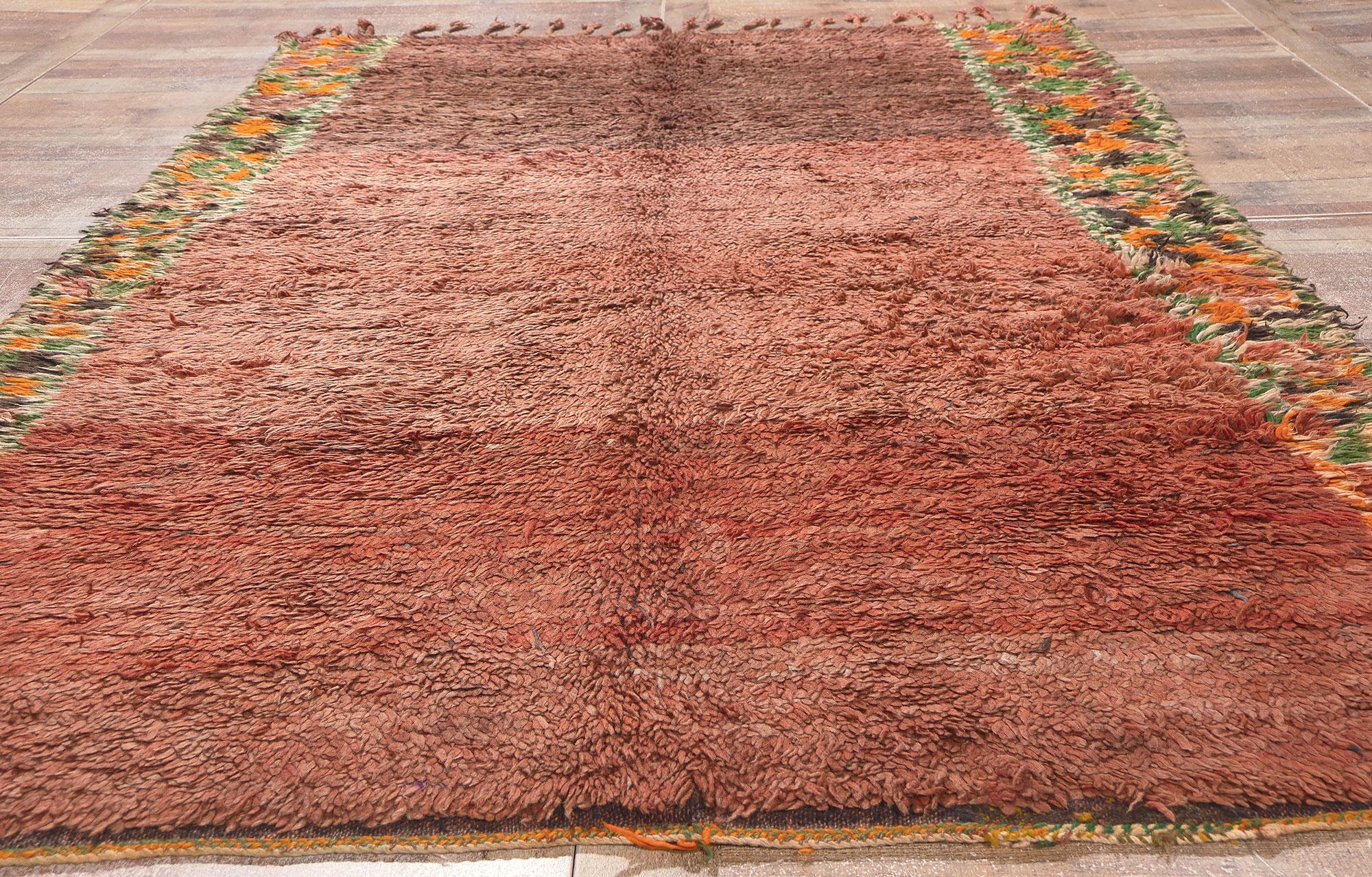 Marokkanischer Beni MGuild Vintage-Teppich, Biophiles Design auf Stammeskunst-Enchantment trifft im Angebot 1
