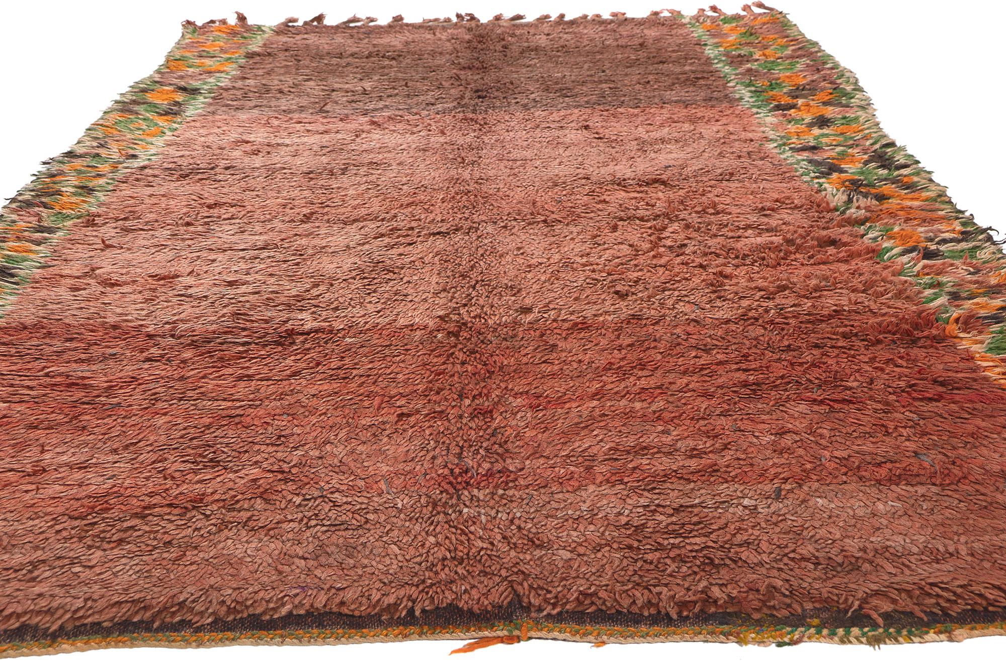 Marokkanischer Beni MGuild Vintage-Teppich, Biophiles Design auf Stammeskunst-Enchantment trifft (Moderne) im Angebot