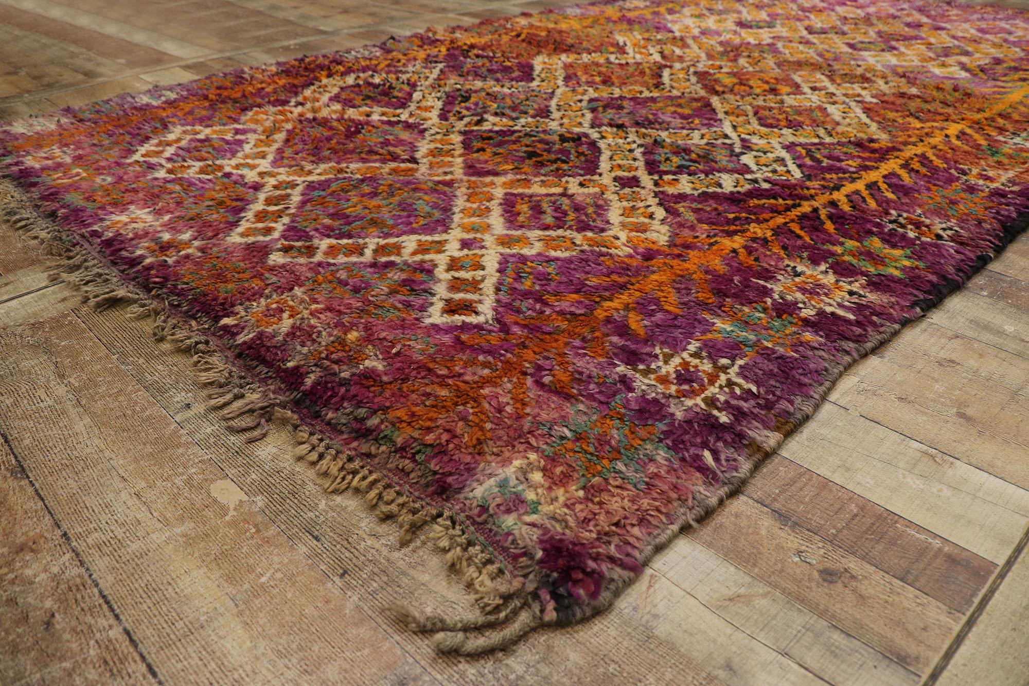 Vintage Purple Beni M'Guild Marokkanischer Teppich von Berber Tribes of Morocco (20. Jahrhundert) im Angebot
