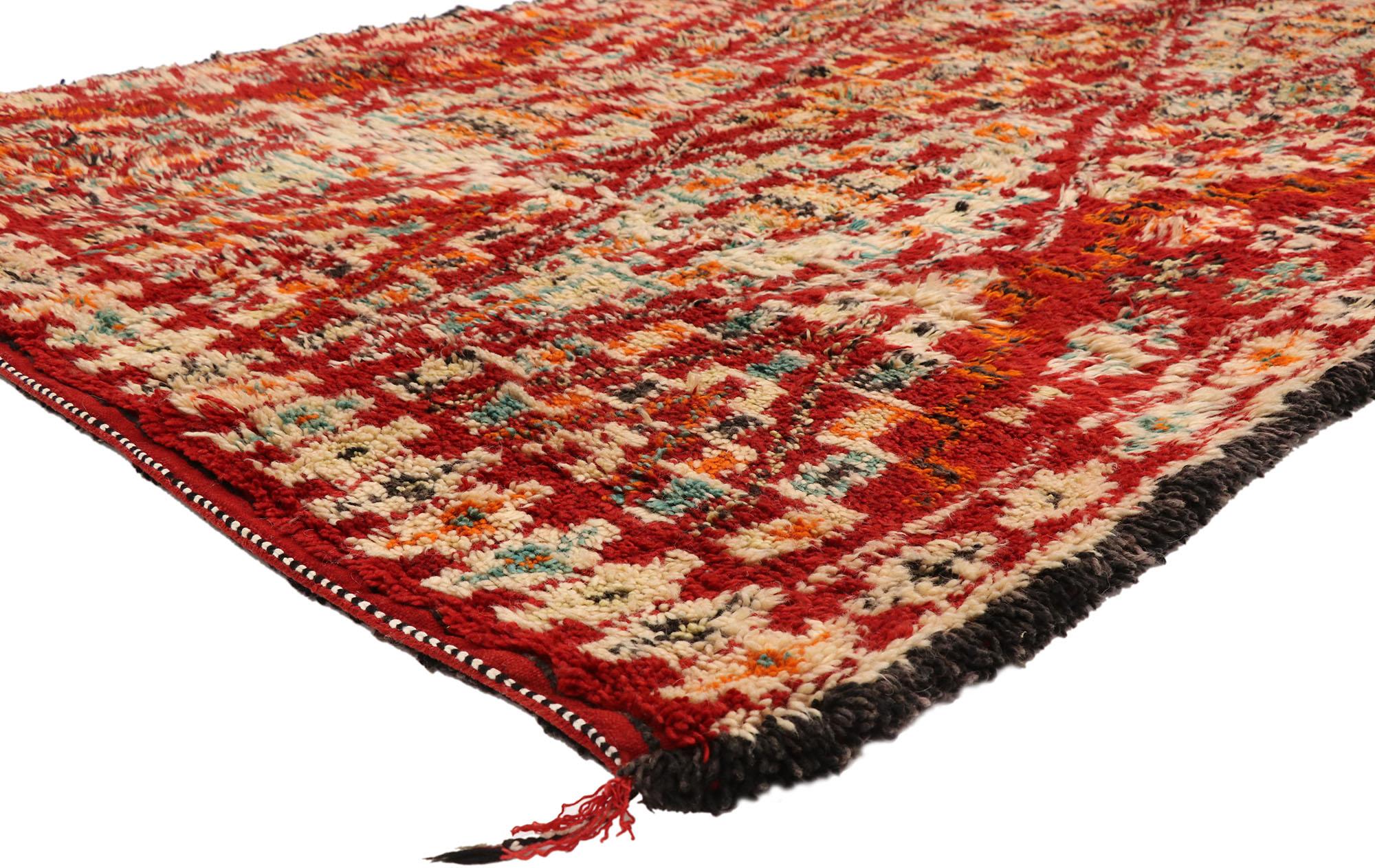 20941, vintage Beni M'Guild Moroccan rug with Modern Northwestern style. With its bold hues and beguiling beauty, this hand knotted wool vintage Beni M'Guild Moroccan rug is a vibrant cultural artifact of the 1960s beautifully highlighting tribal