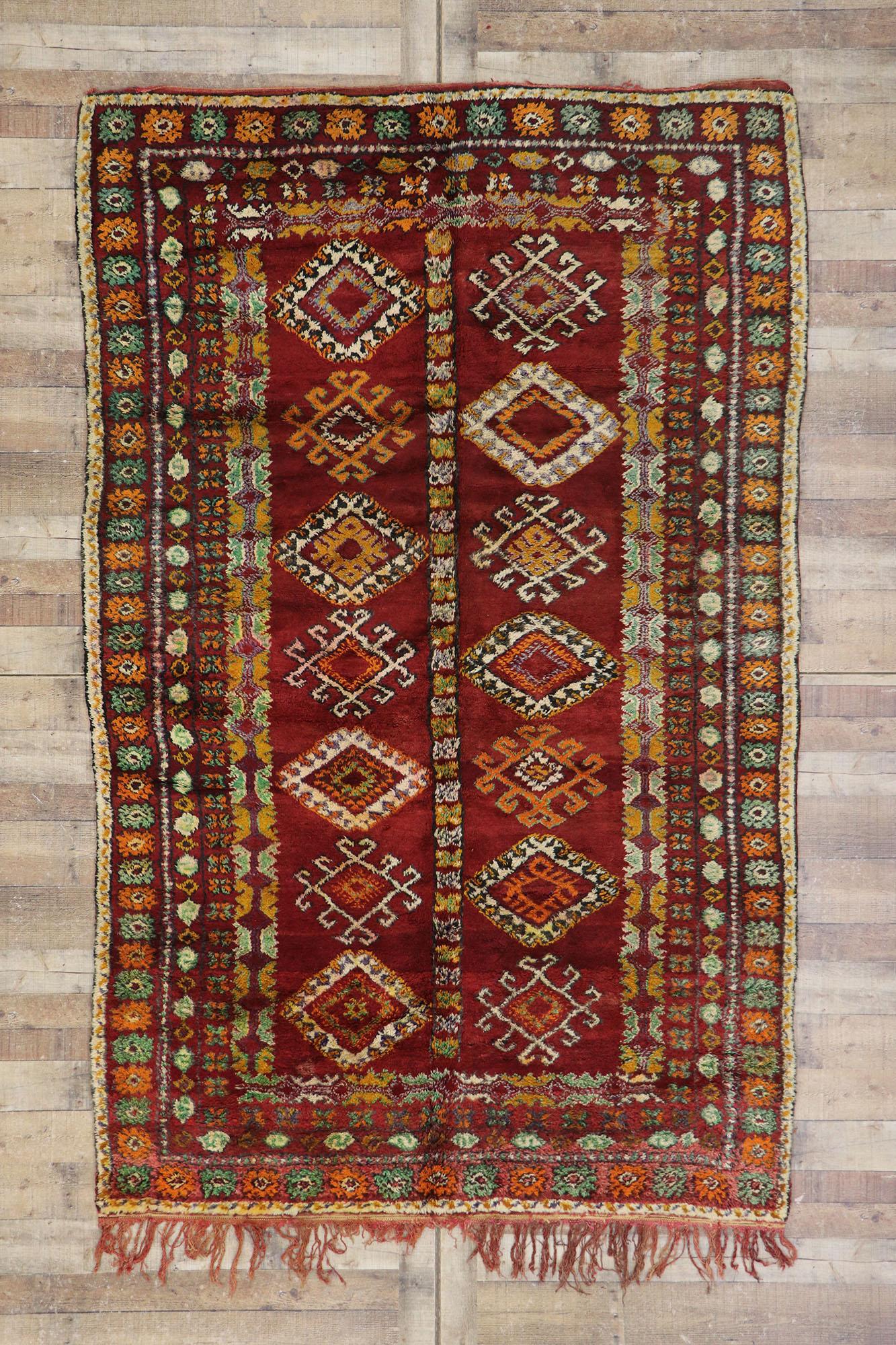 Vintage Beni M'guild Moroccan Rug with Tribal Style For Sale 2