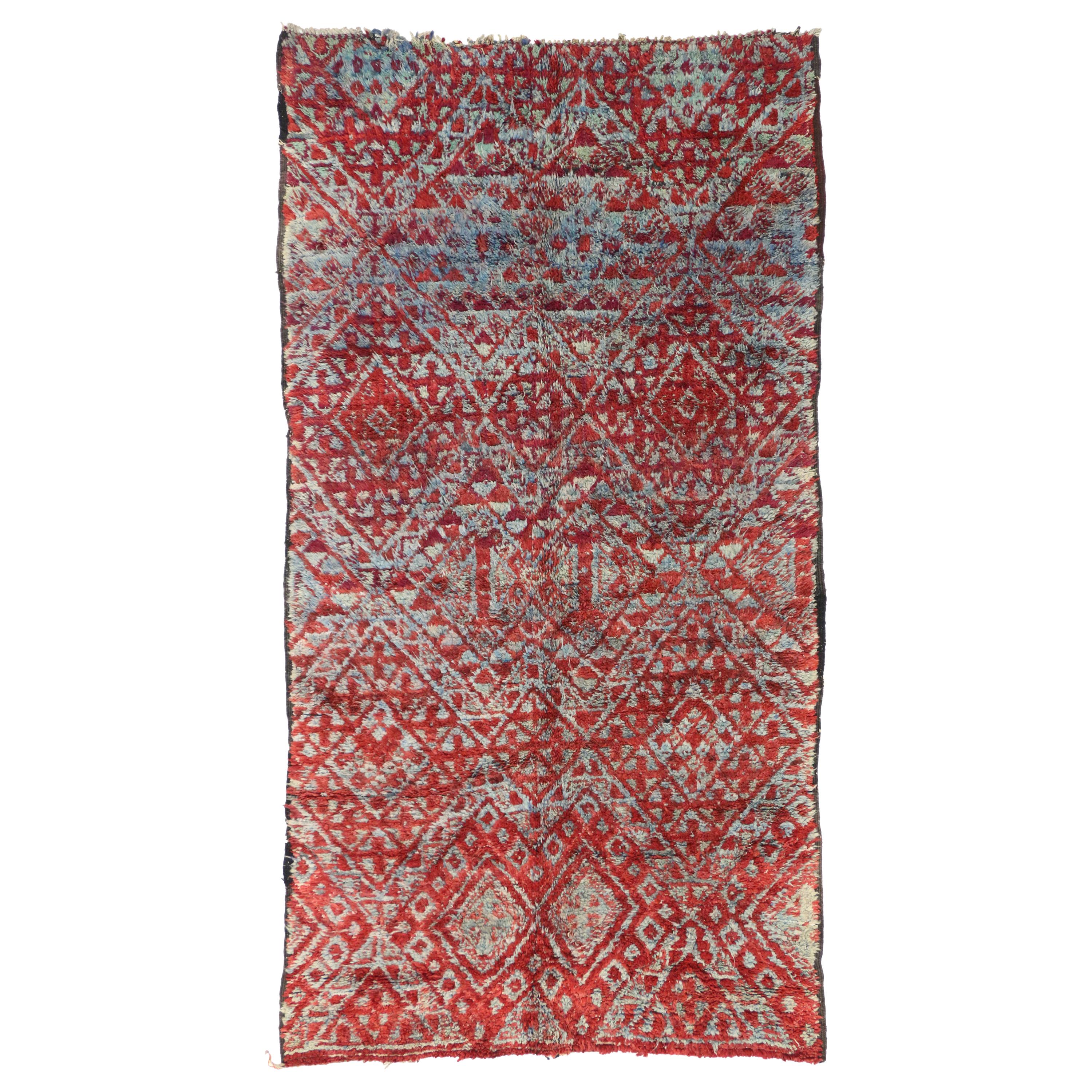 Vintage Beni M'Guild Rug, Berber Moroccan Rug with Tribal Style For Sale at 1stDibs