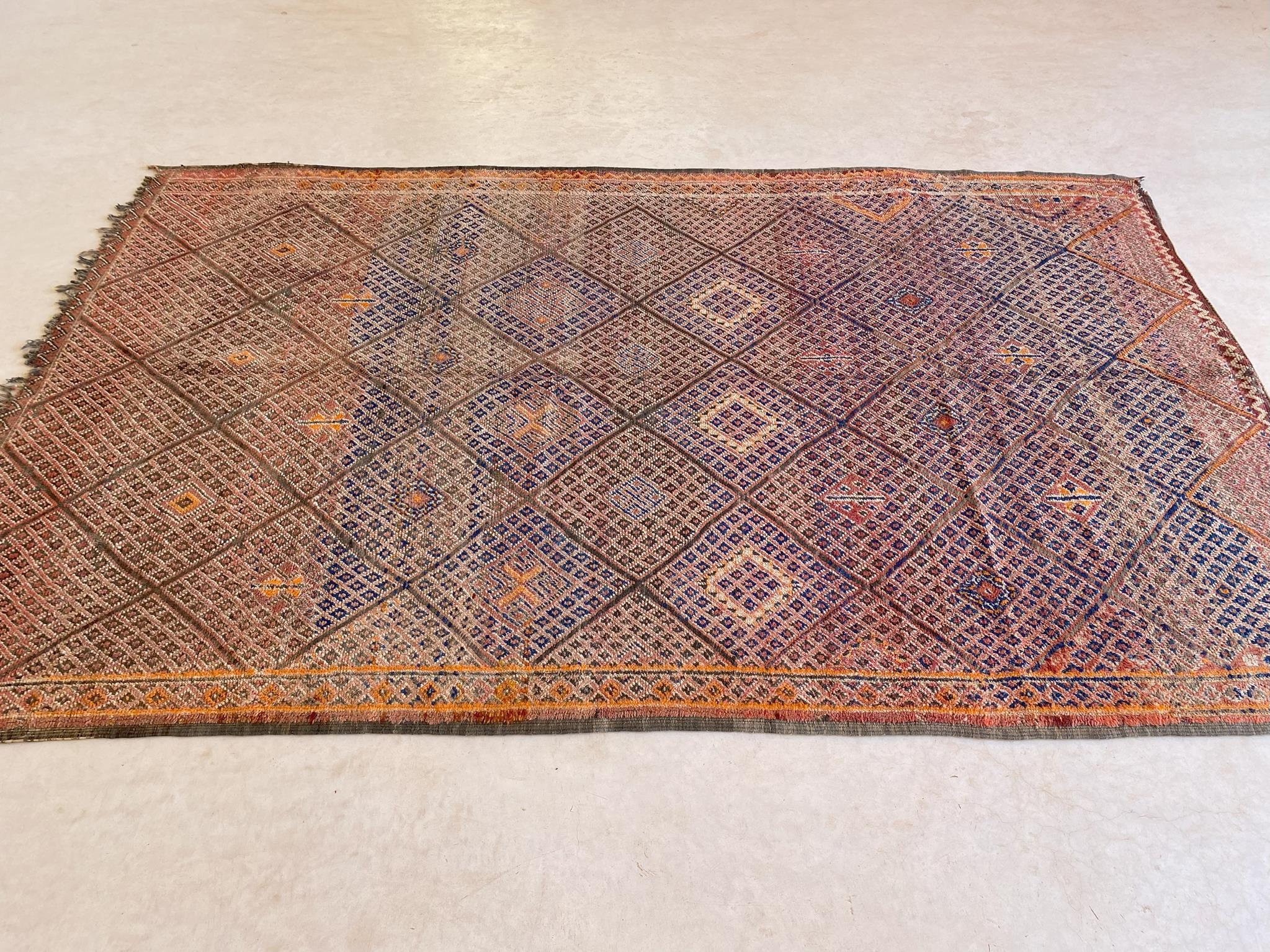 Tribal Vintage Beni Mguild rug - Orange/terracotta/blue - 6.1x9.8feet / 186x298cm For Sale