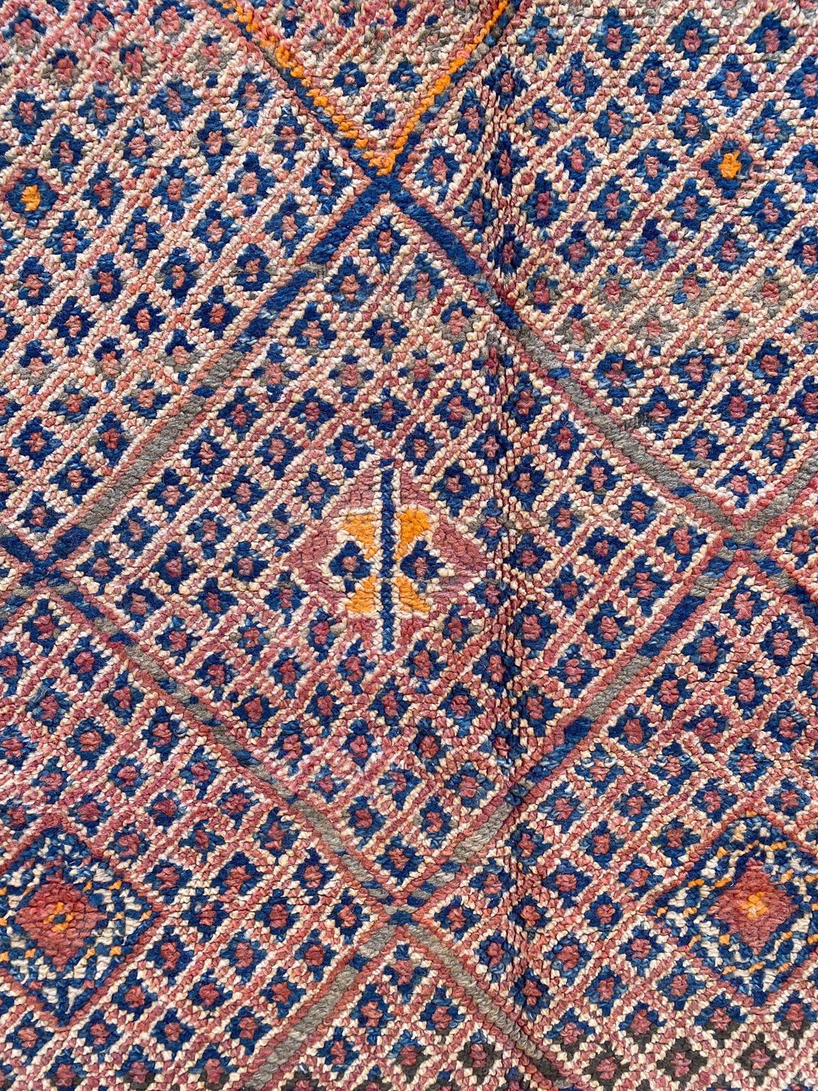 Vintage Beni Mguild rug - Orange/terracotta/blue - 6.1x9.8feet / 186x298cm In Good Condition For Sale In Marrakech, MA