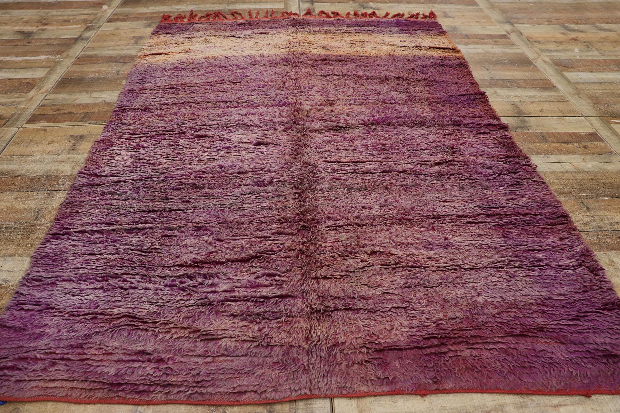 Vintage Beni Mrirt Moroccan Rug, Abstract Expressionist Style Meets Simplicity For Sale 1