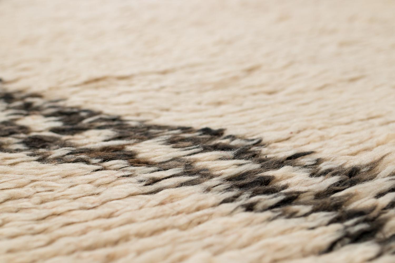 Authentic Midcentury Modern Vintage Beni Ourain Moroccan Berber Tribal White Rug For Sale 4