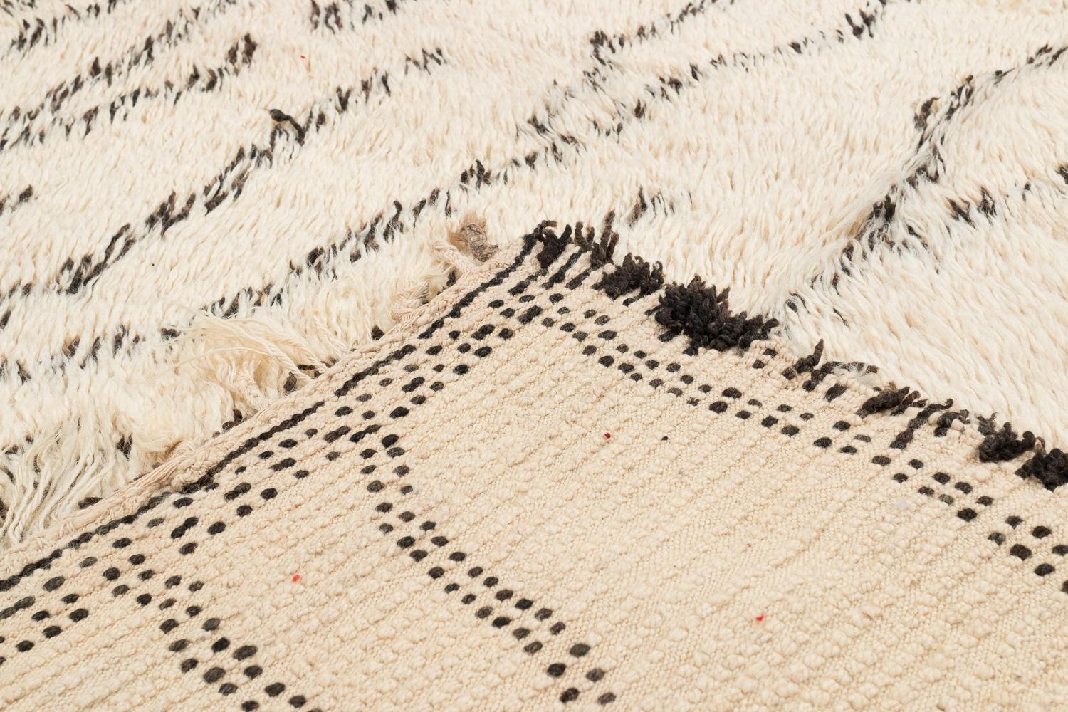 Late 20th Century Authentic Vintage Minimalist White Beni Ourain Moroccan Berber Tribal Midcentury For Sale