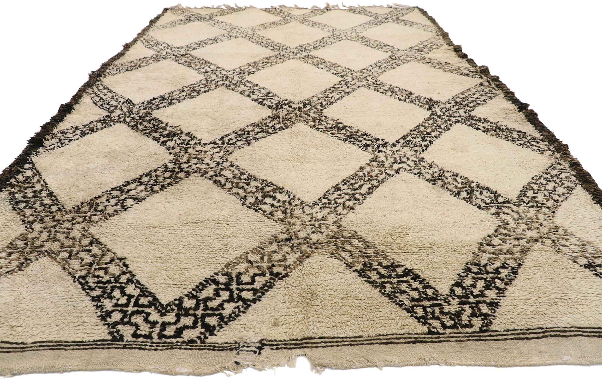 Alfombra marroquí vintage Beni Ouarain con estilo moderno de mediados de siglo y vibraciones Hygge Moderno de mediados de siglo en venta