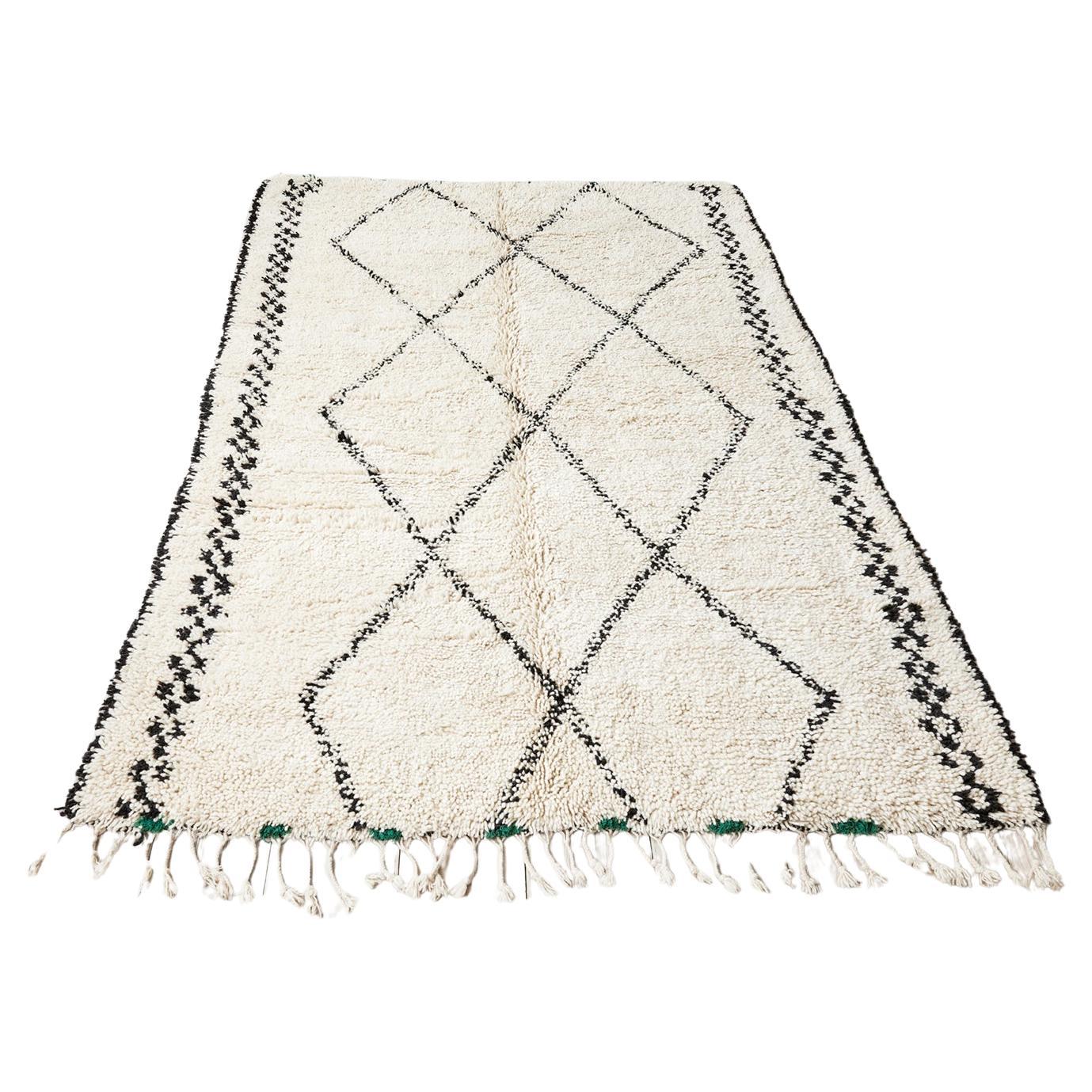 Vintage Beni Ouarain Rug in White with Black Stripes, Morocco, 20th Century For Sale