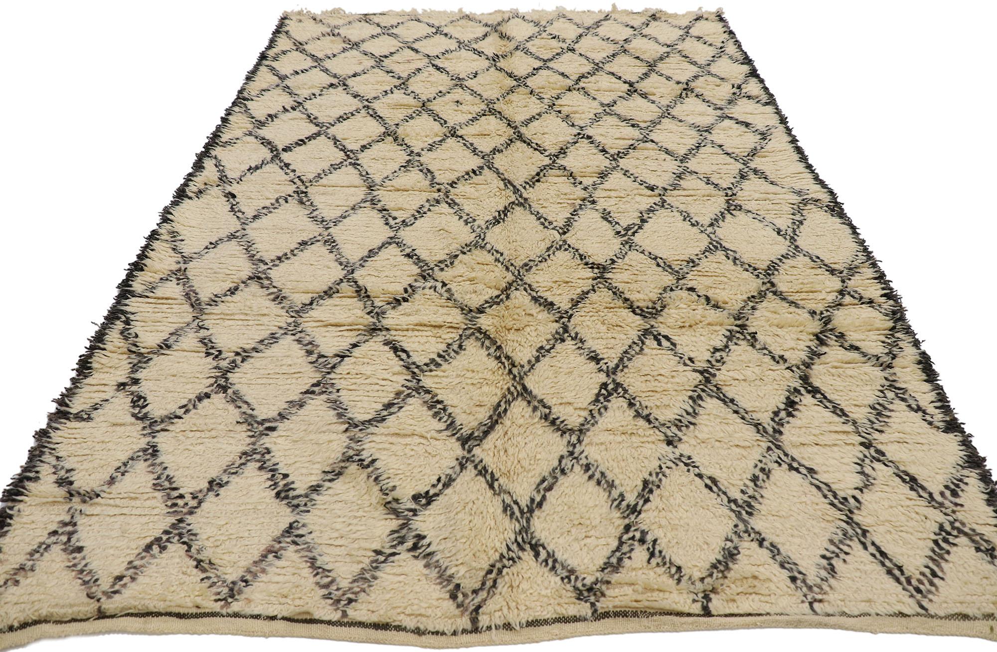 Mid-Century Modern Vintage Beni Ourain Moroccan Rug For Sale