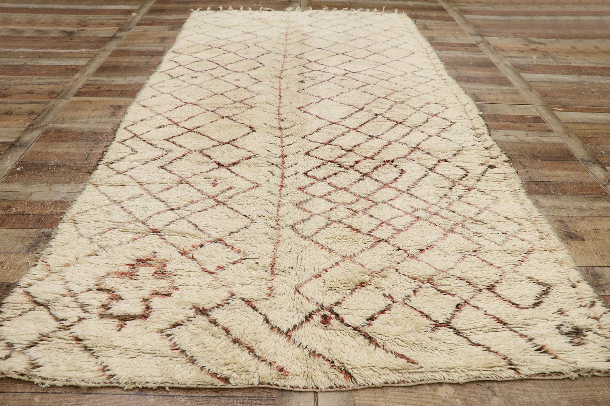 XX secolo Tappeto marocchino Beni Ourain del 1950 con stile tribale in vendita