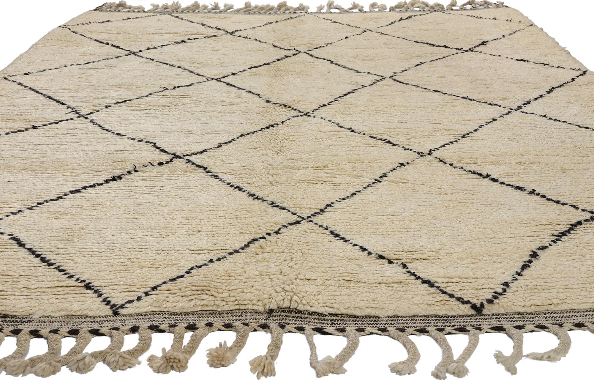Marokkanischer Beni Ourain-Teppich im Vintage-Stil, Mid-Century Modern trifft auf Stammeskunst-Enchantment (Böhmisch) im Angebot