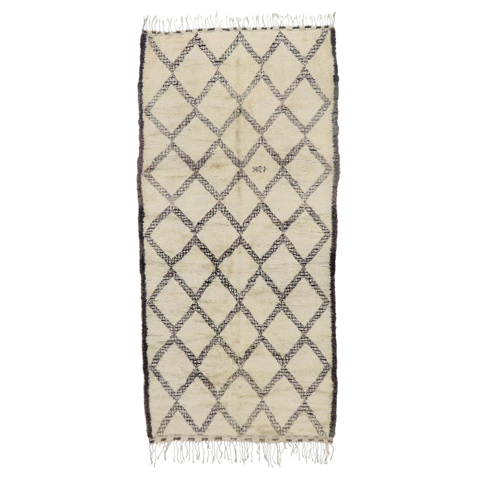 Tapis berbère marocain Beni Ourain vintage de style moderne du milieu du siècle dernier