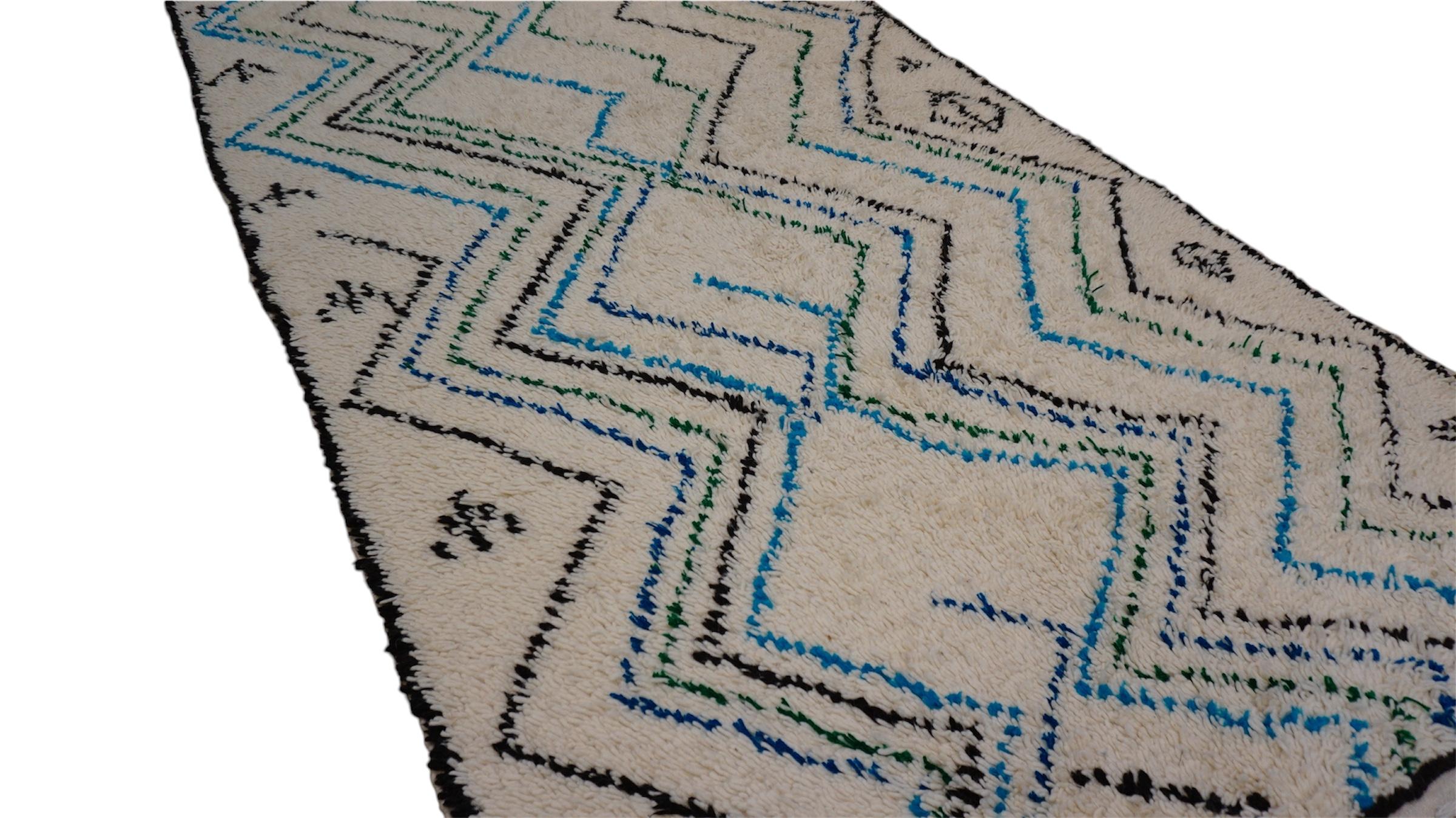 Annodato a mano Vintage Beni Ourain Rug Tappeto di lana annodato a mano 5'2''x10' in vendita
