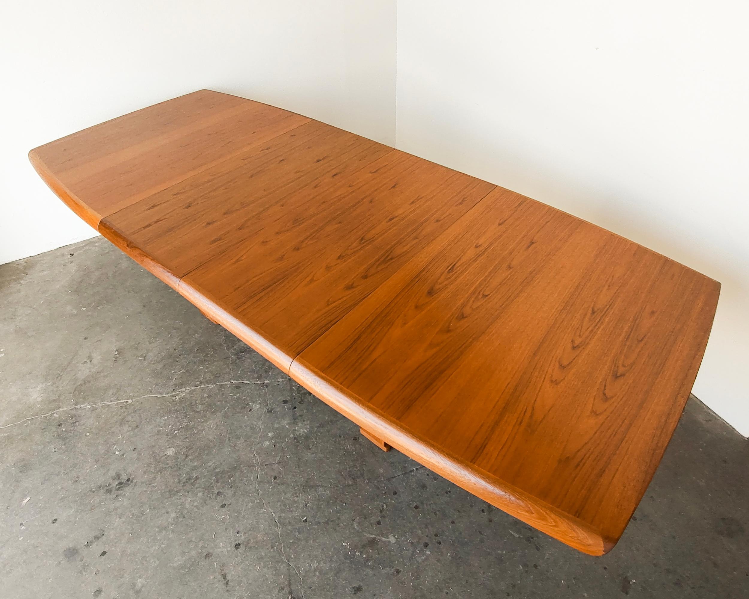Thai Vintage Benny Linden Expanding Teak Dining Table 1970s