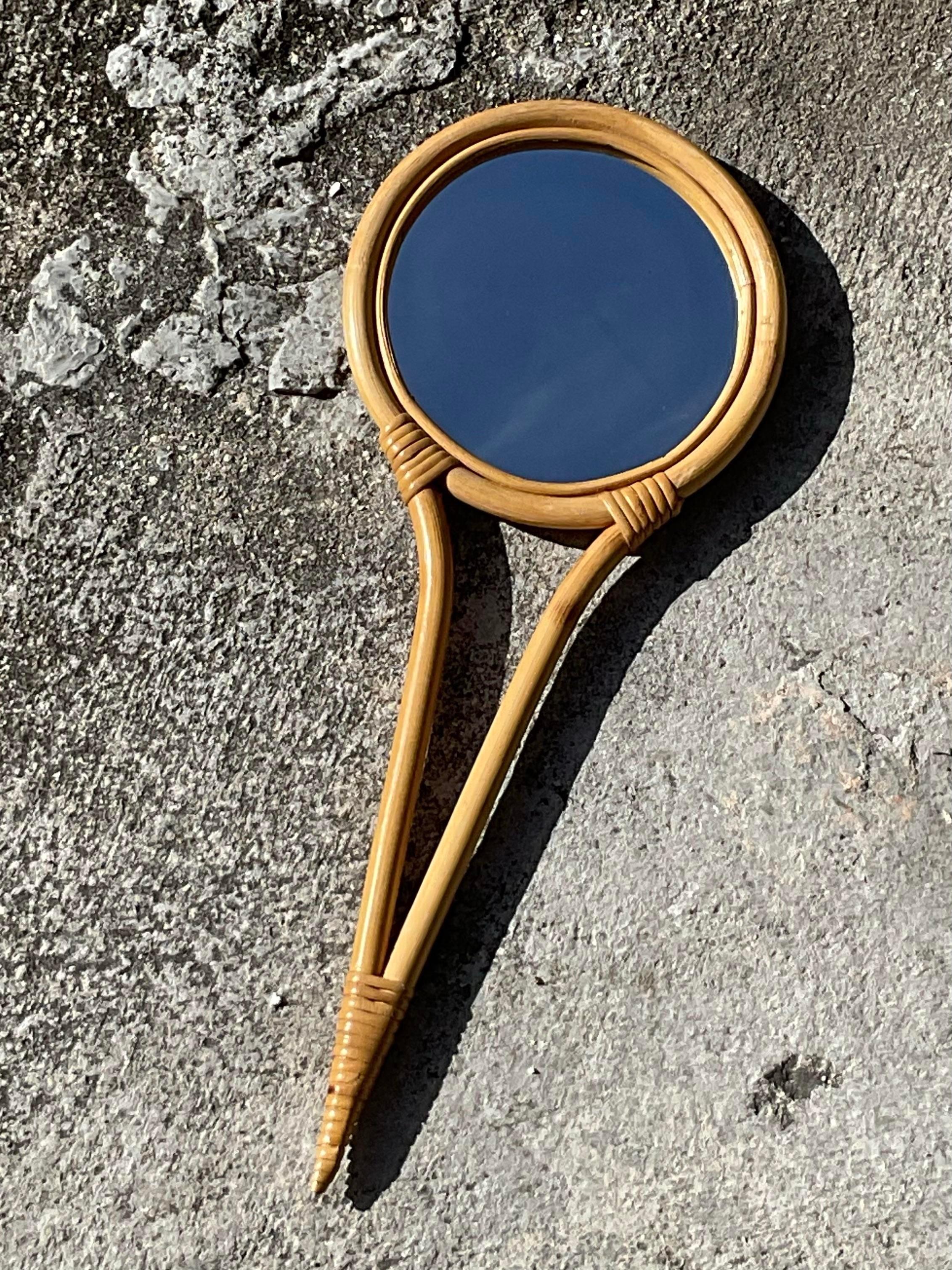 Miroir à main vintage en bambou courbé en vente 1