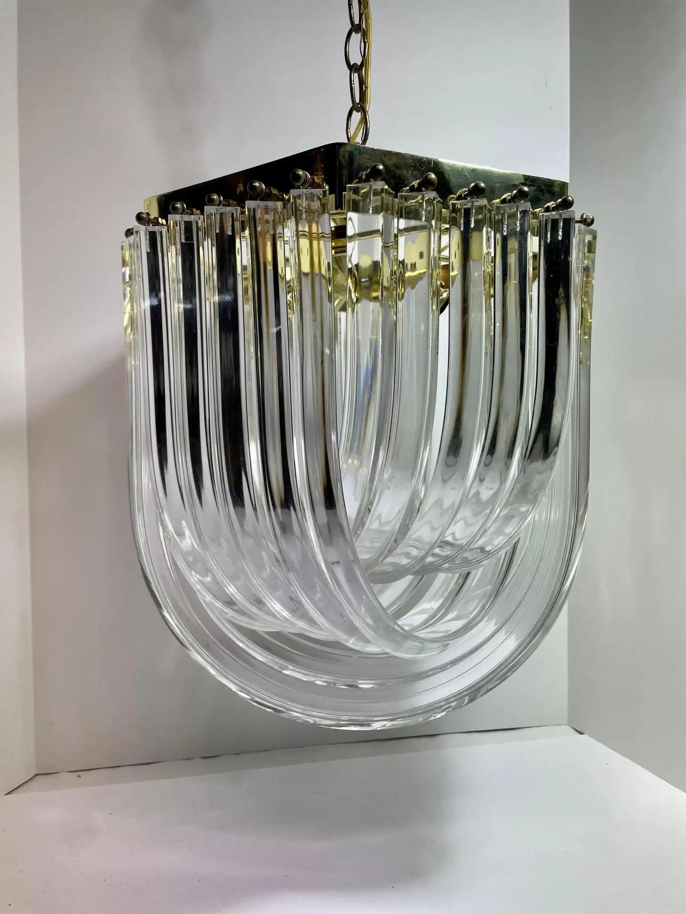 Vintage Bent Lucite Ribbon Chandelier In Good Condition In New York, NY