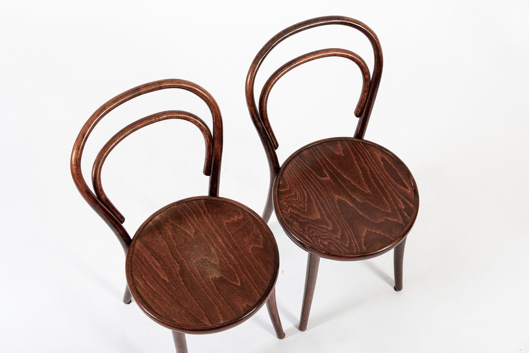 Vintage Bent Wood Cafe Bistro Stühle von Drevounia, 8er Set (Mitte des 20. Jahrhunderts) im Angebot