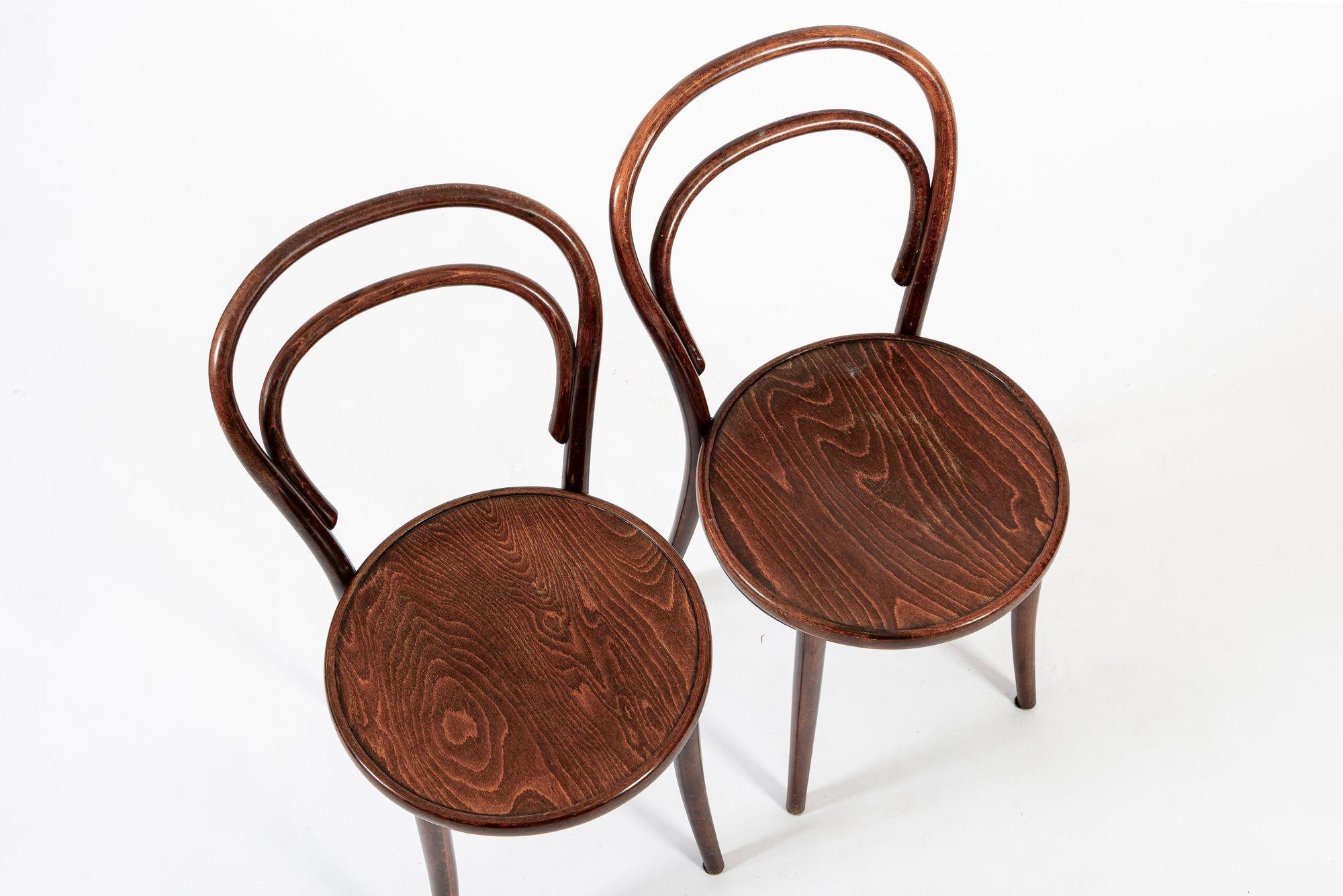 Vintage Bent Wood Cafe Bistro Stühle von Drevounia, 8er Set (Holz) im Angebot