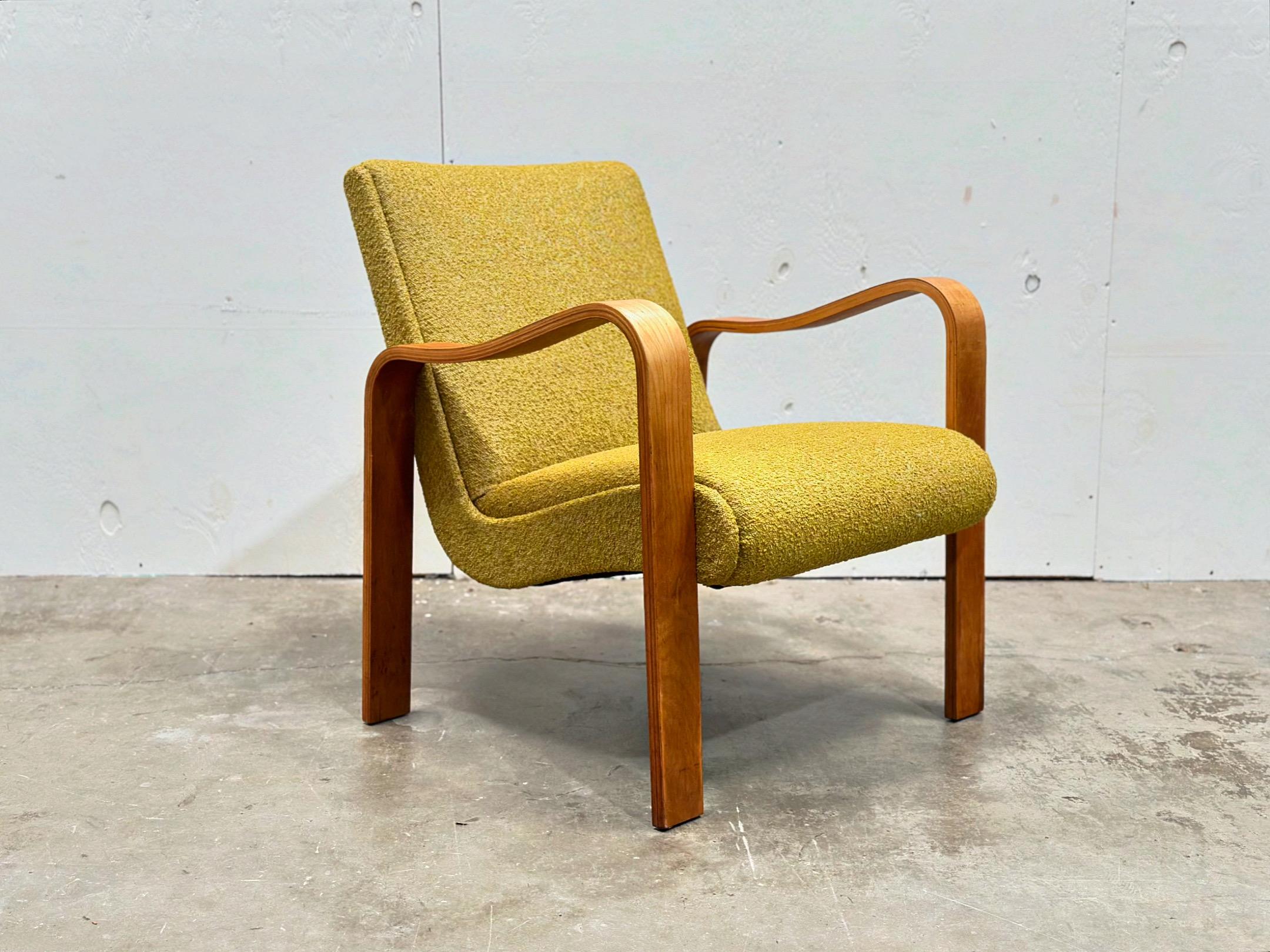 Vintage Bentwood Armchair by Thonet - Circa 1950s - Chartreuse Boucle 4