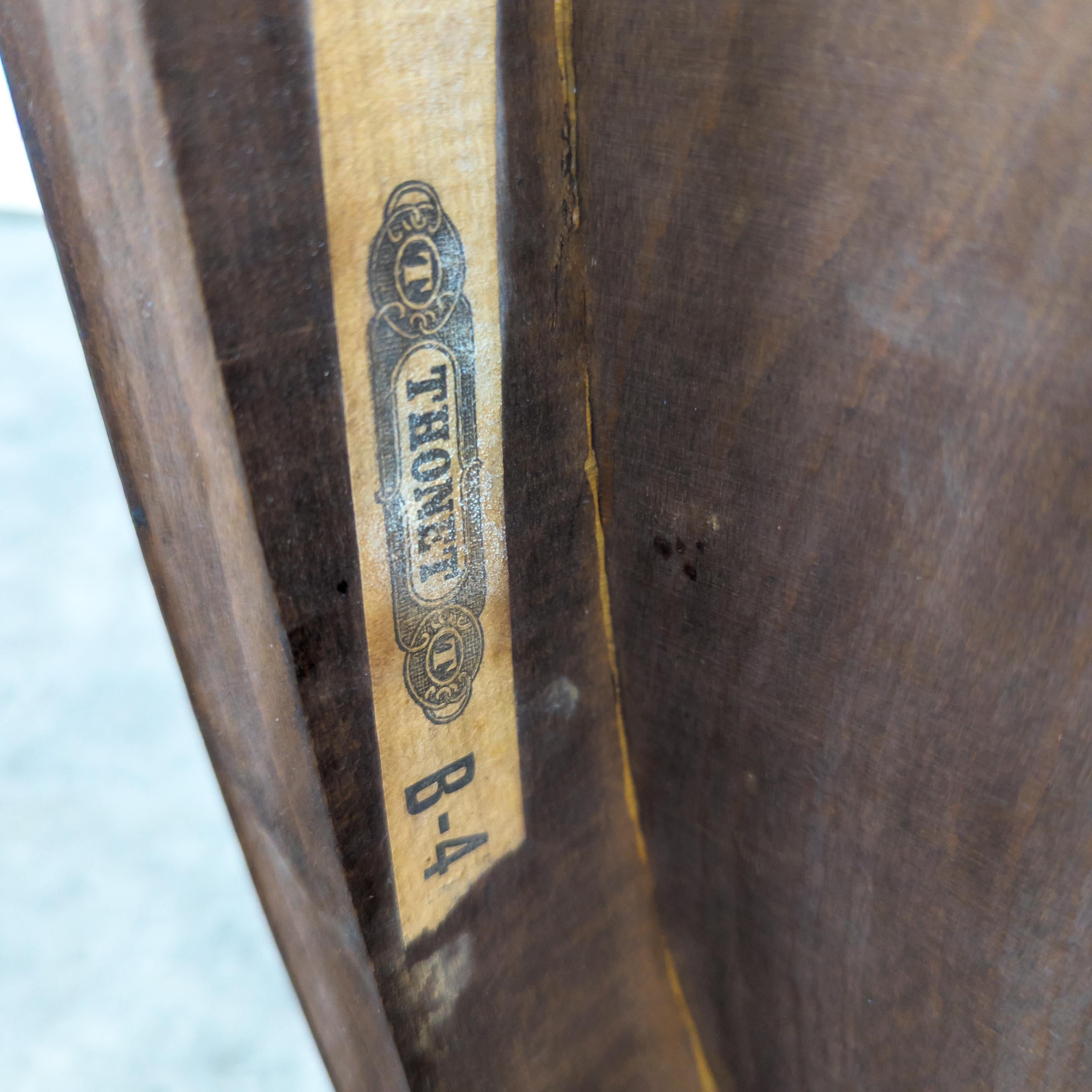 Vintage-Sessel aus gebogenem Holz Thonet B 47 im Angebot 12