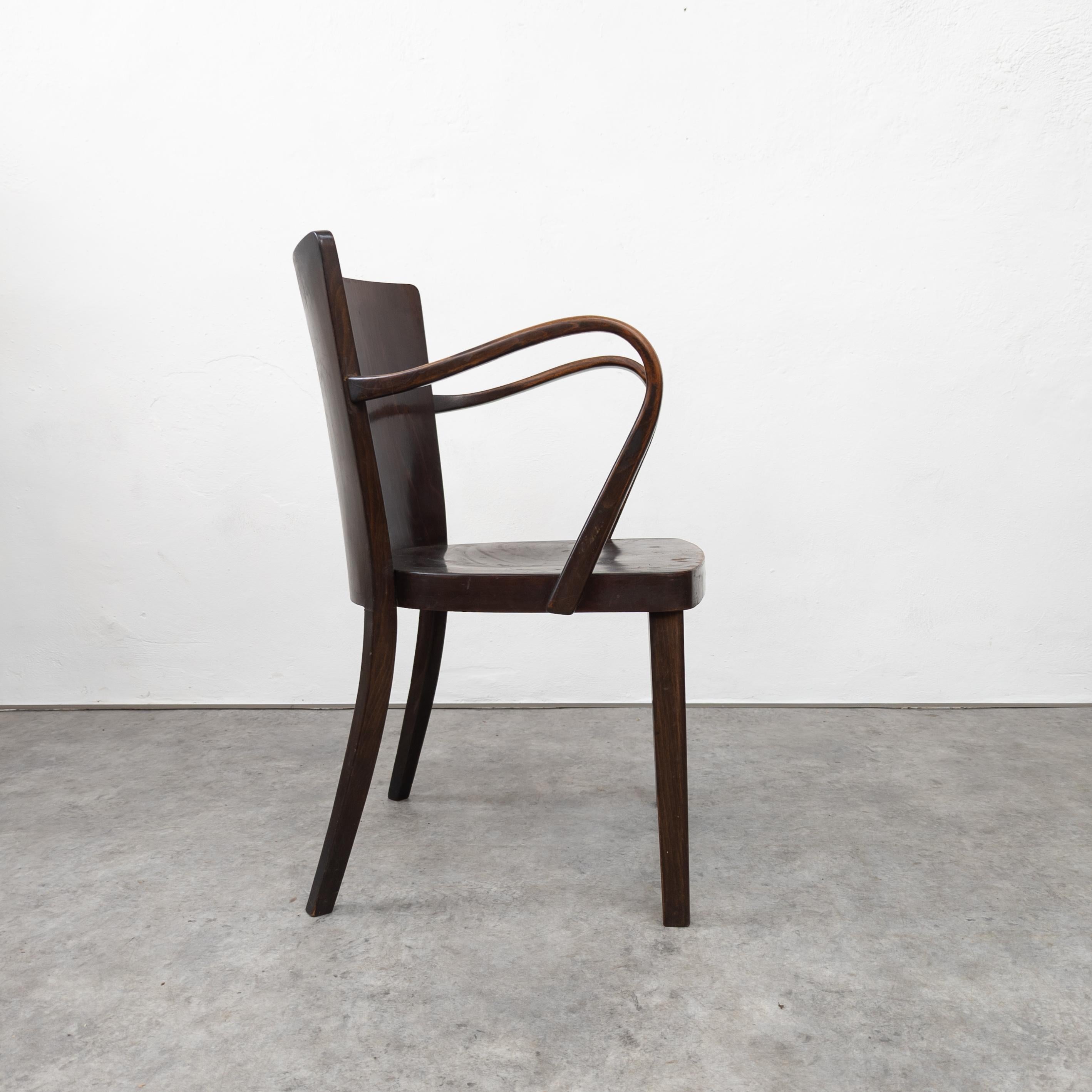 Vintage bentwood armchair Thonet B 47 In Good Condition For Sale In PRAHA 5, CZ