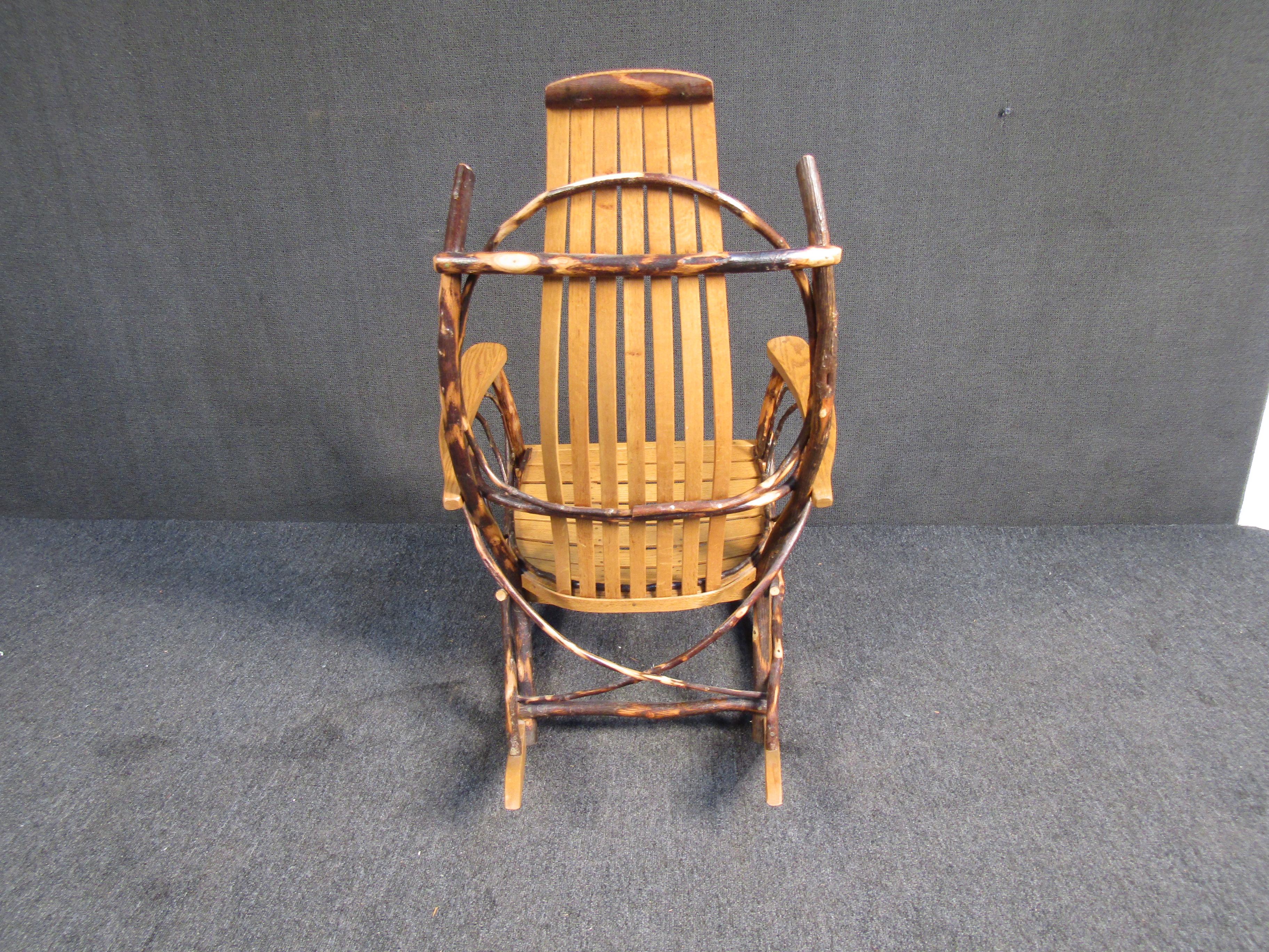 Vintage Bentwood Rocking Chair In Good Condition For Sale In Brooklyn, NY