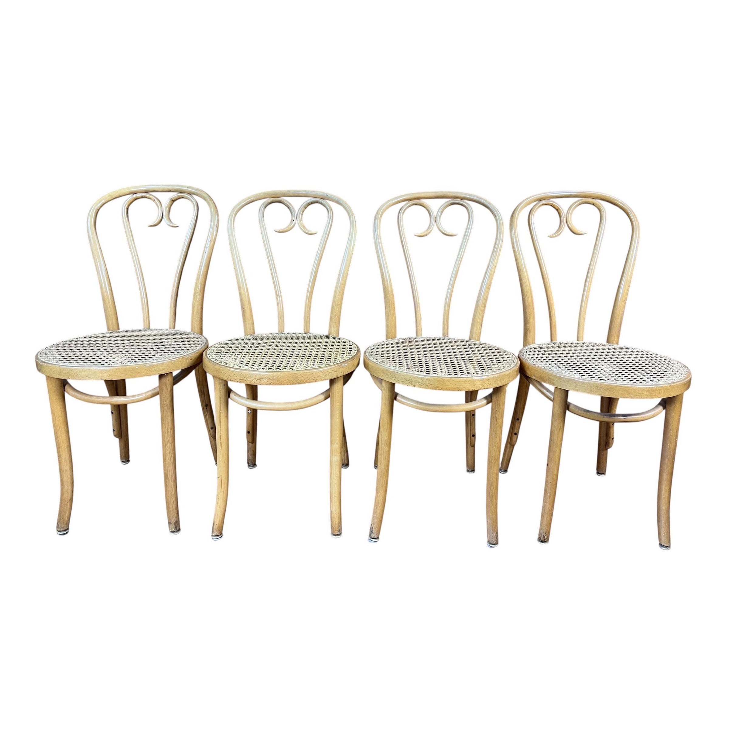 Sedie da caffè in stile Thonet in legno di borgogna d'epoca - Set di 4 sedie in vendita