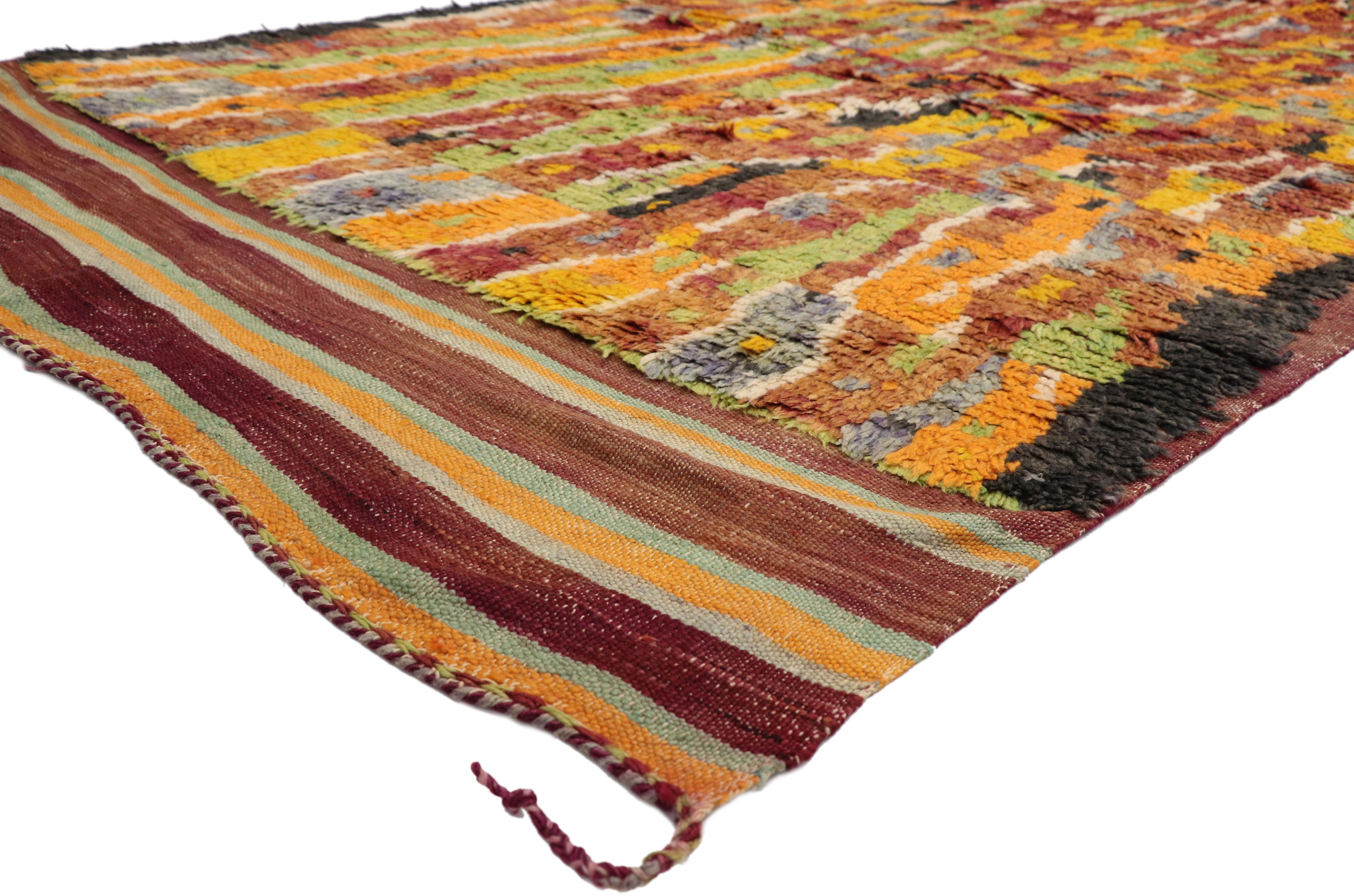 20900, vintage Ait Bou Ichaouen Moroccan Berber rug. Displaying asymmetrical spontaneity, emotional energy, and bursting with poly-chromatic brilliancy this hand knotted wool vintage Moroccan Ait Bou Ichaouen rug beautifully embodies Contemporary