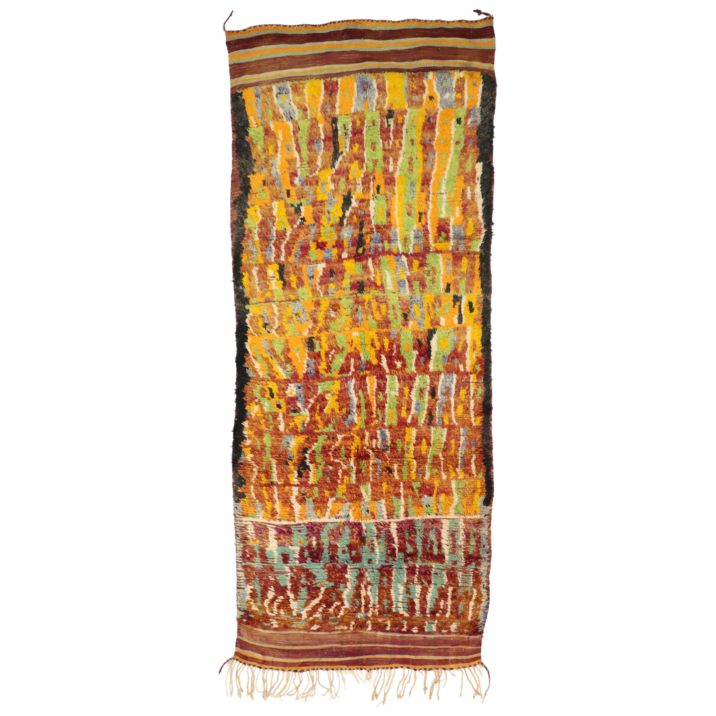 Marokkanischer Vintage-Berber-Ait Bou Ichaouen-Teppich im abstrakten Expressionistischen Stil