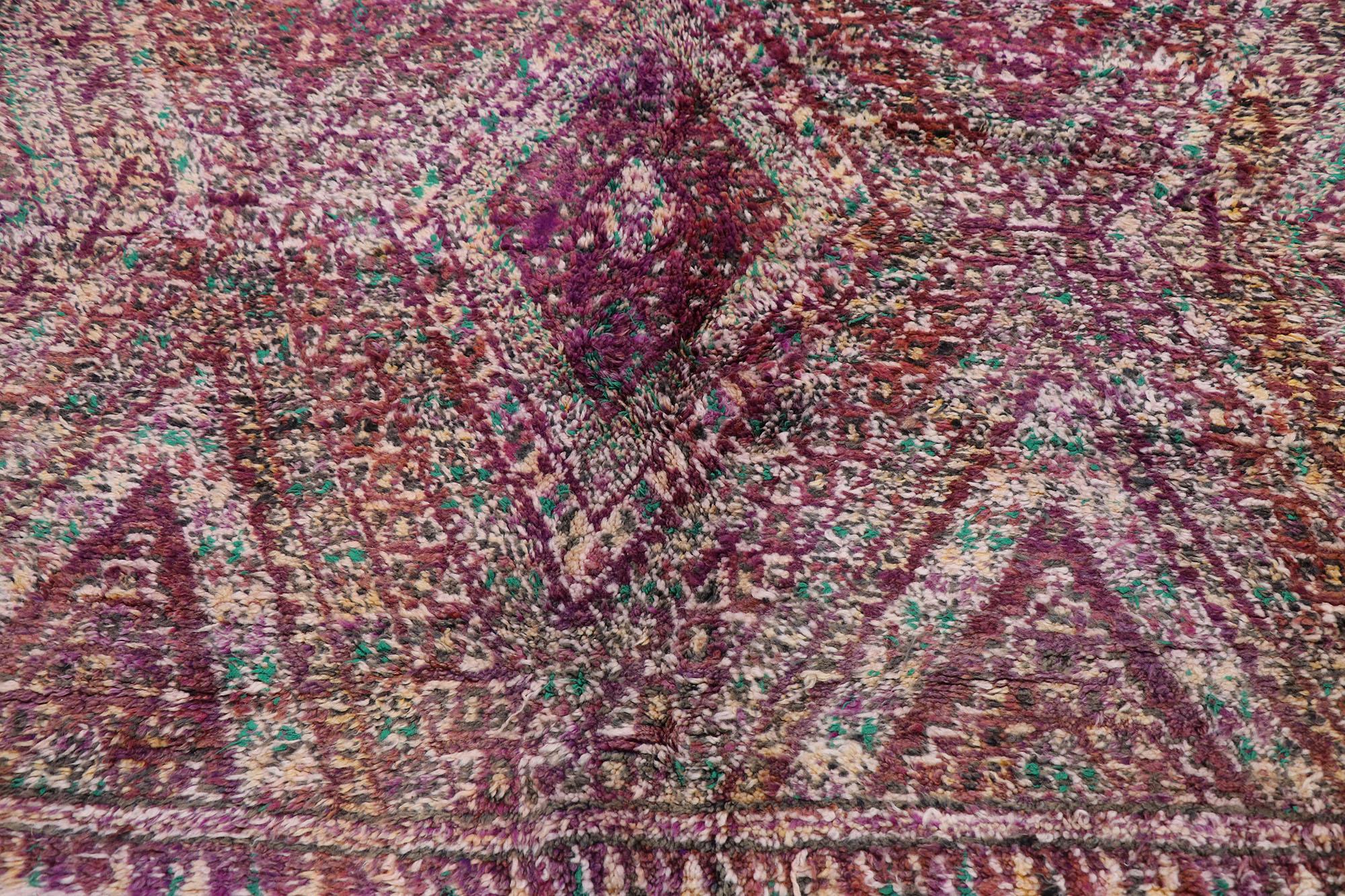 Marokkanischer Berber Beni M'Guild-Teppich mit böhmischem Stil (Handgeknüpft) im Angebot