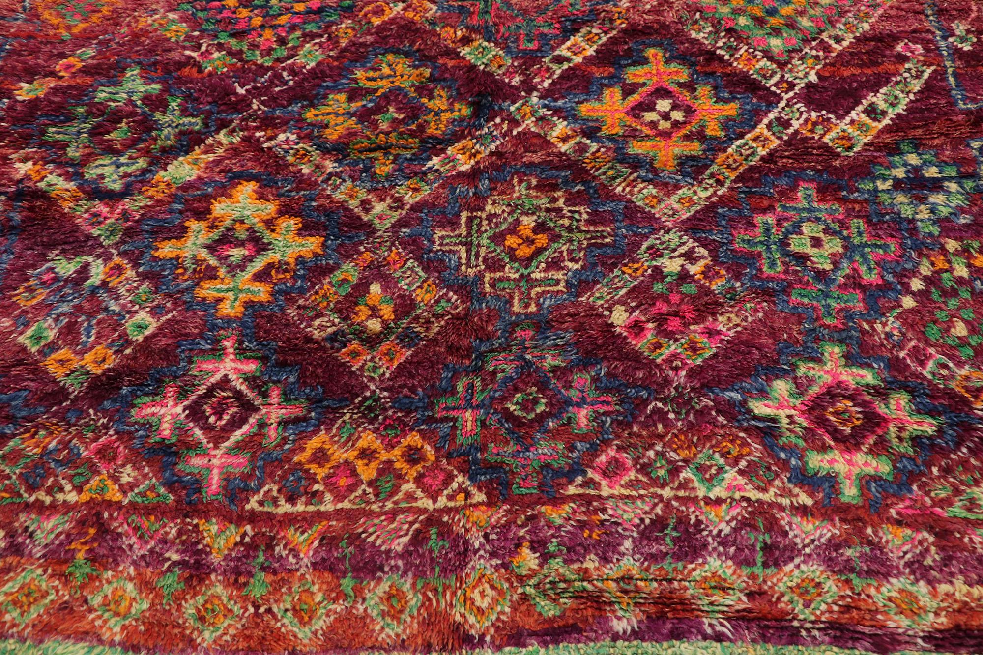 Vintage Berber Beni M'Guild Moroccan Rug with Bohemian Style In Good Condition In Dallas, TX