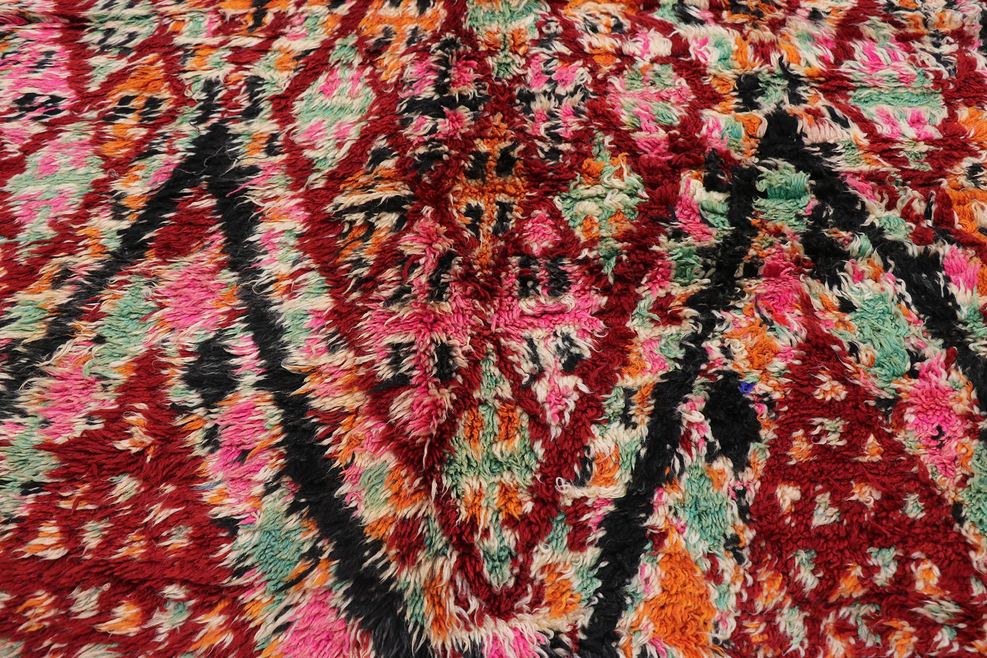 Vintage Berber Beni M'Guild Moroccan Rug with Bohemian Style In Good Condition For Sale In Dallas, TX