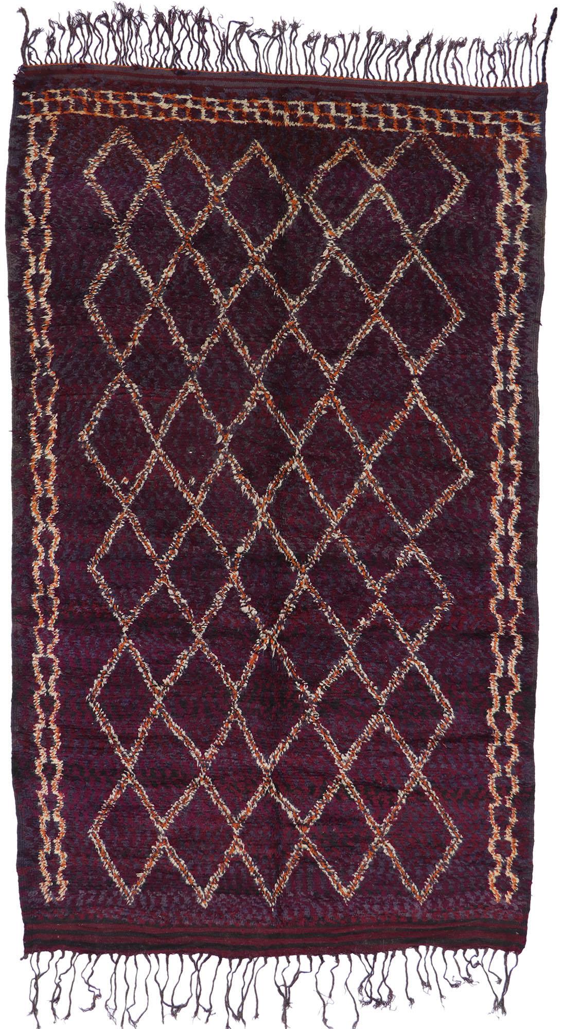 Marokkanischer Berber Beni M'guild-Teppich mit böhmischem Stil im Angebot 2