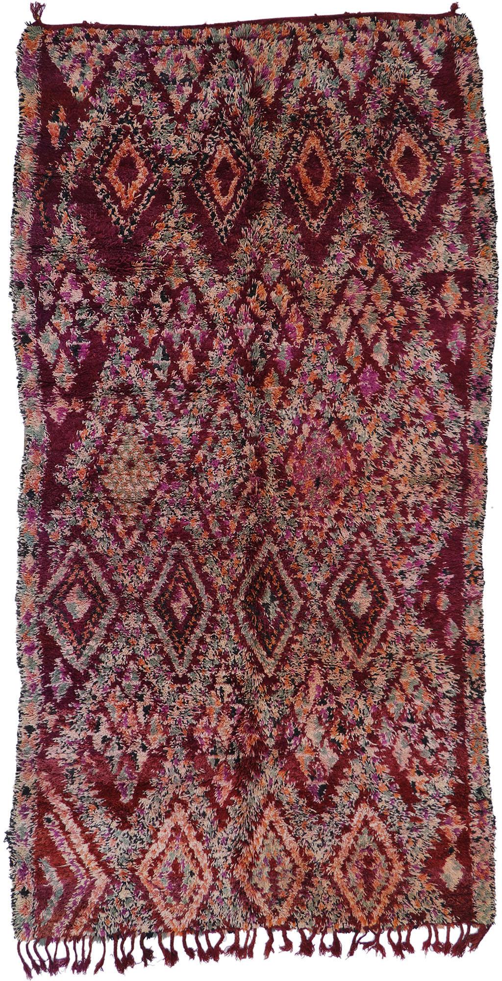 Marokkanischer Berber Beni M'Guild-Teppich mit böhmischem Stil im Angebot 2