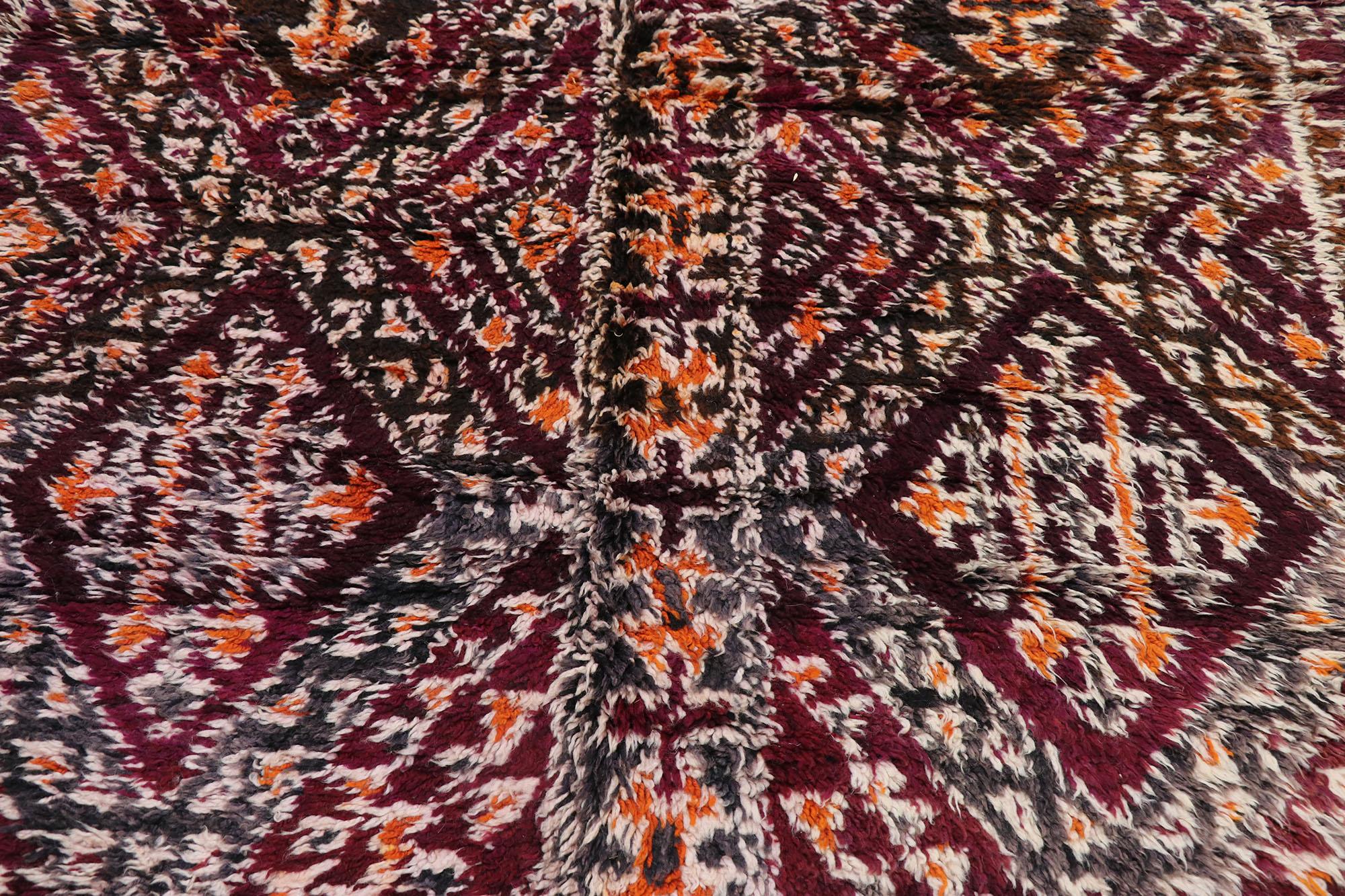 Vintage Berber Beni M'Guild Moroccan Rug with Bohemian Tribal Style In Good Condition For Sale In Dallas, TX